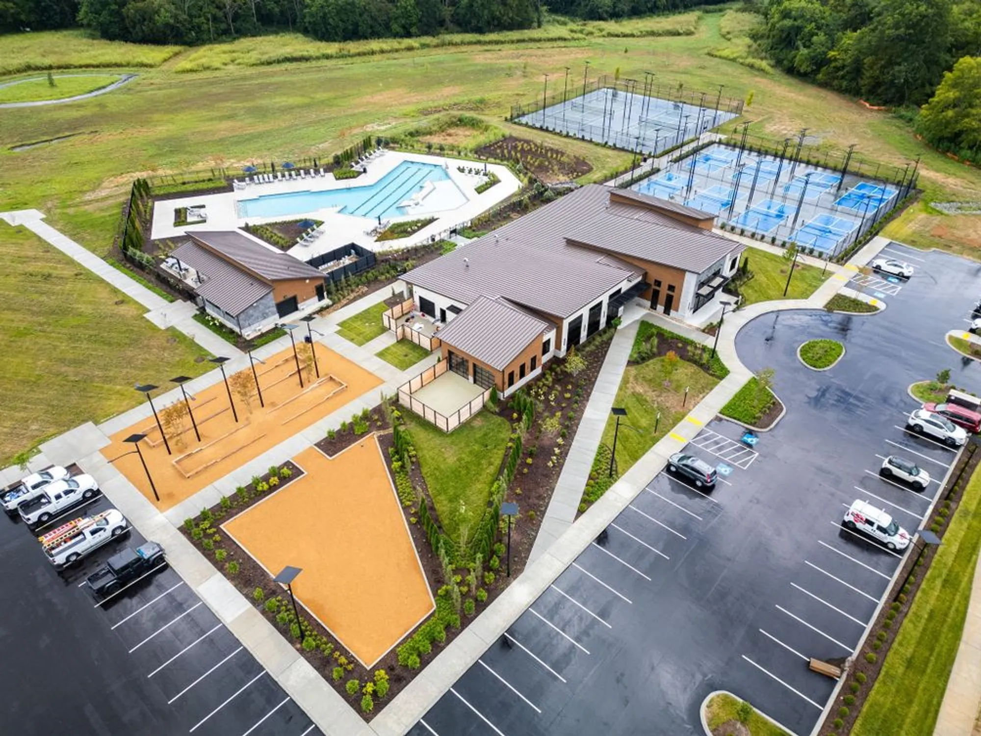 Property Slideshow image 3 of 29 | 2005 holmesburg pvt cir, Gallatin, TN, 37066