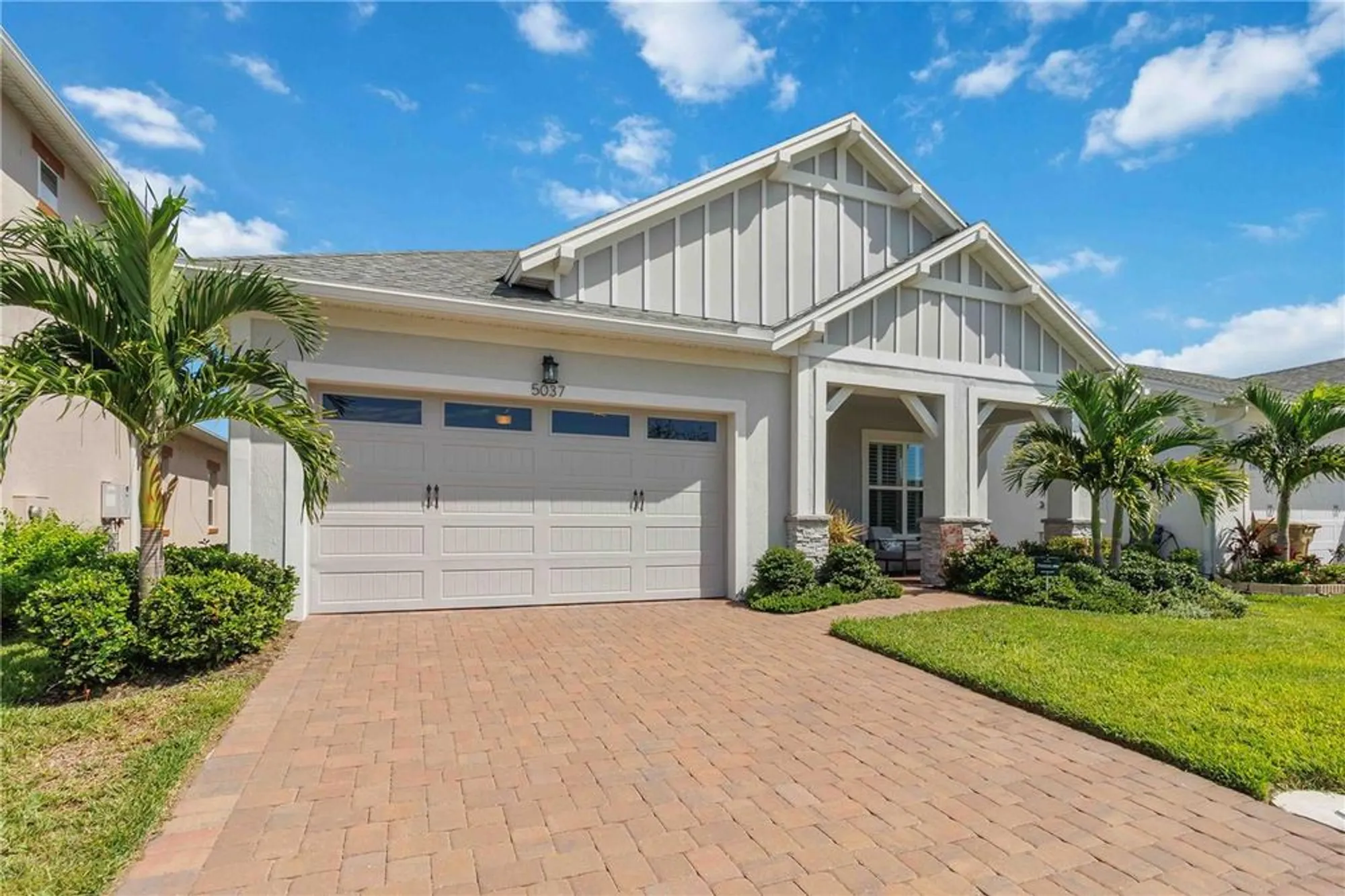 Property Slideshow image 4 of 71 | 5037 fallglo way, Saint Cloud, FL, 34772