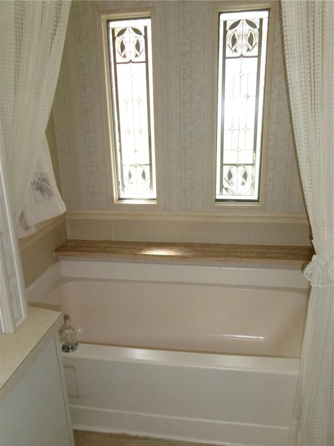 Property Slideshow image 18 of 63 | 1530 longbow dr, Lakeland, FL, 33810