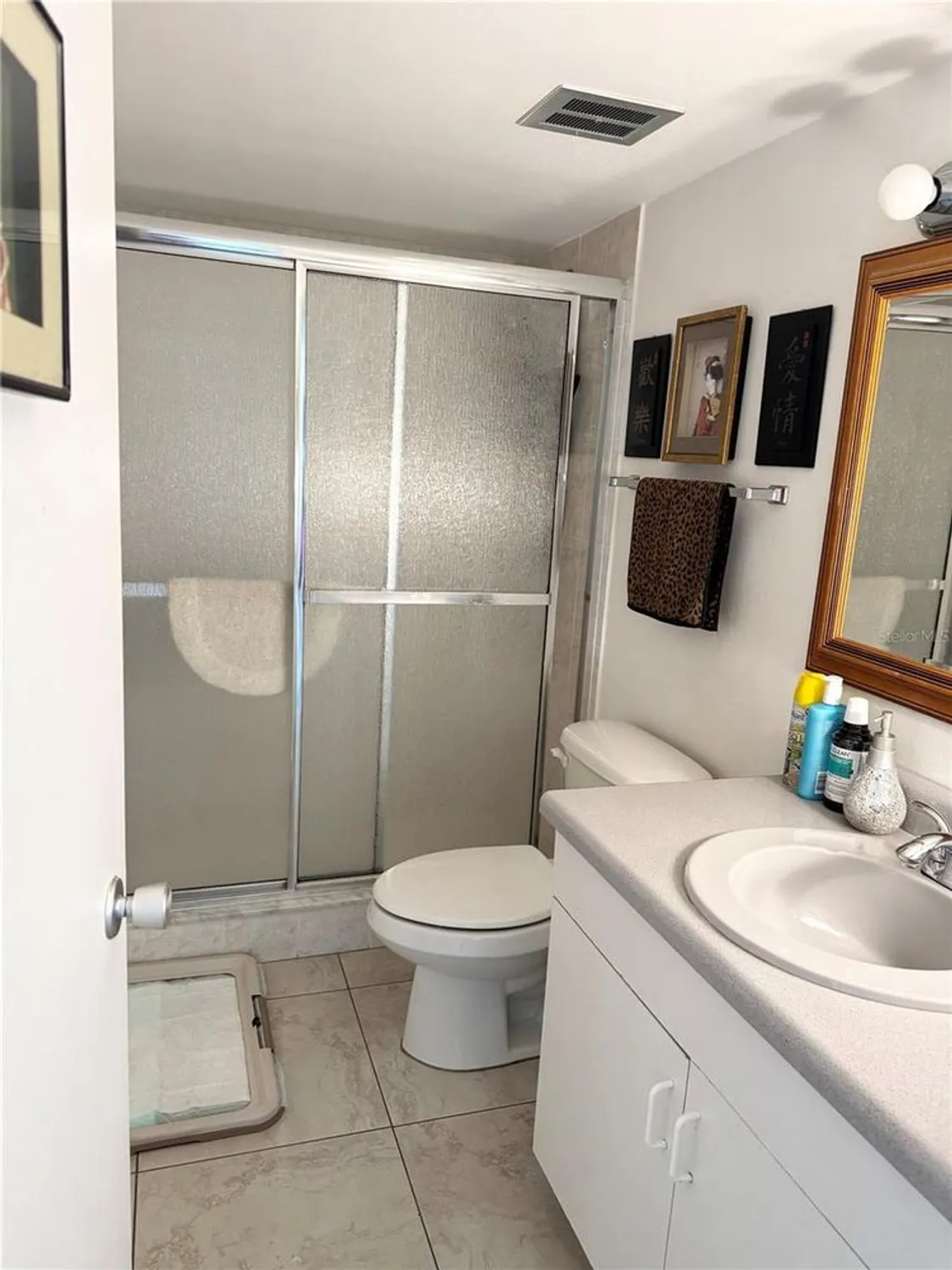 Property Slideshow image 14 of 22 | 7465 bay island dr 312, South Pasadena, FL, 33707