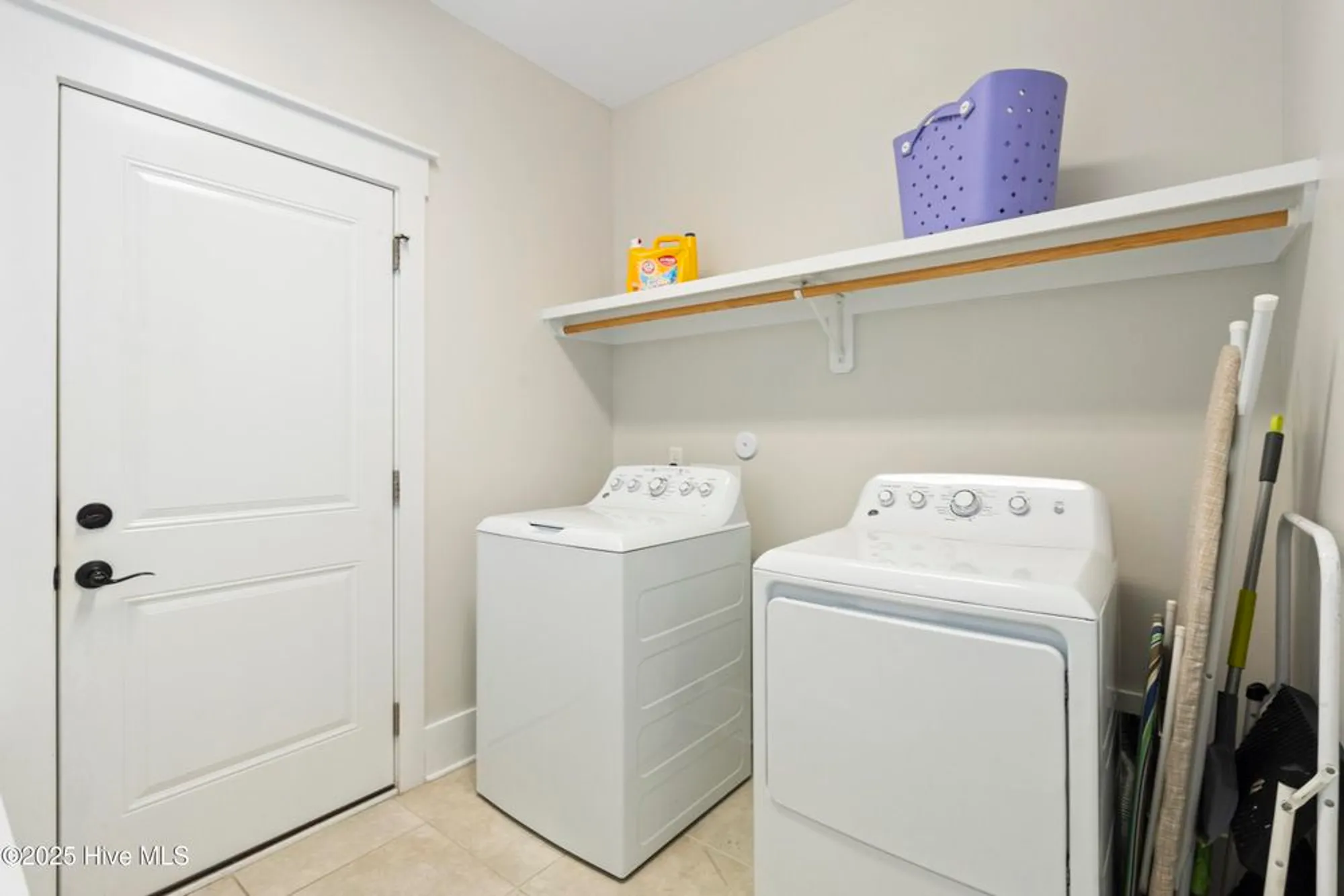 Property Slideshow image 16 of 37 | 2111 shelmore way, Leland, NC, 28451