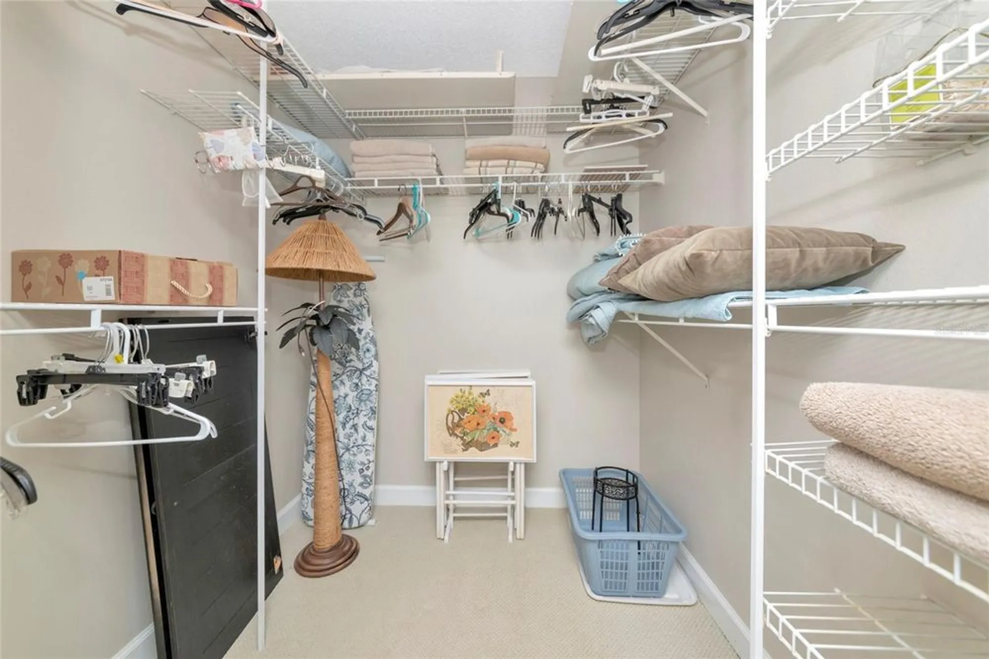 Property Slideshow image 33 of 52 | 1145 edgewater cir # 1145, Bradenton, FL, 34209