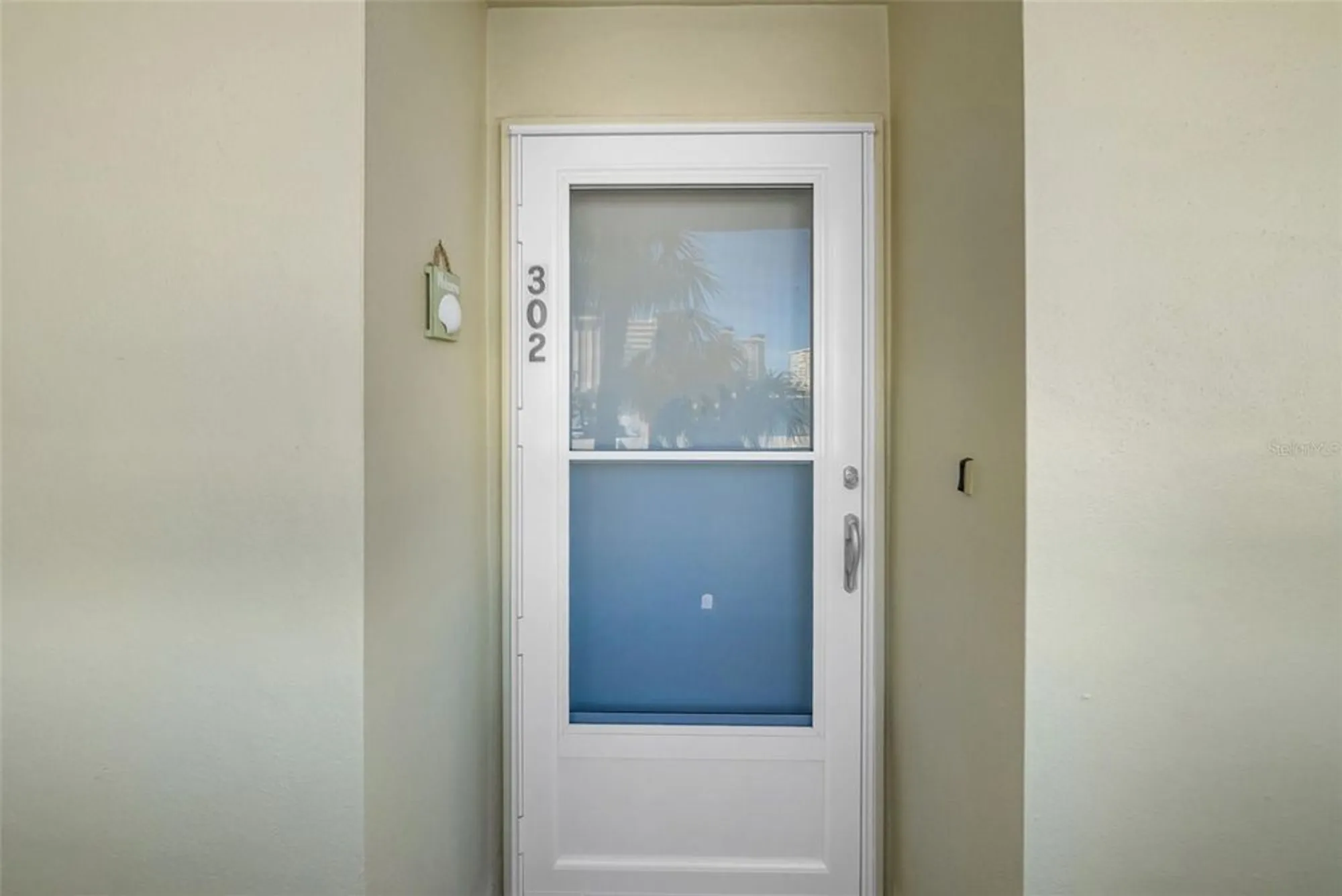 Property Slideshow image 32 of 49 | 4725 cove cir apt 302, St Petersburg, FL, 33708