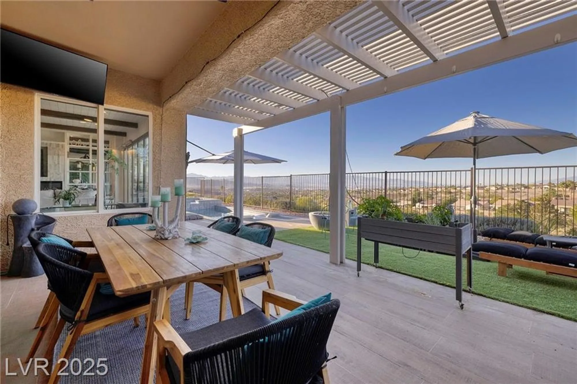 Property Slideshow image 8 of 48 | 2840 foxtail creek ave, Henderson, NV, 89052