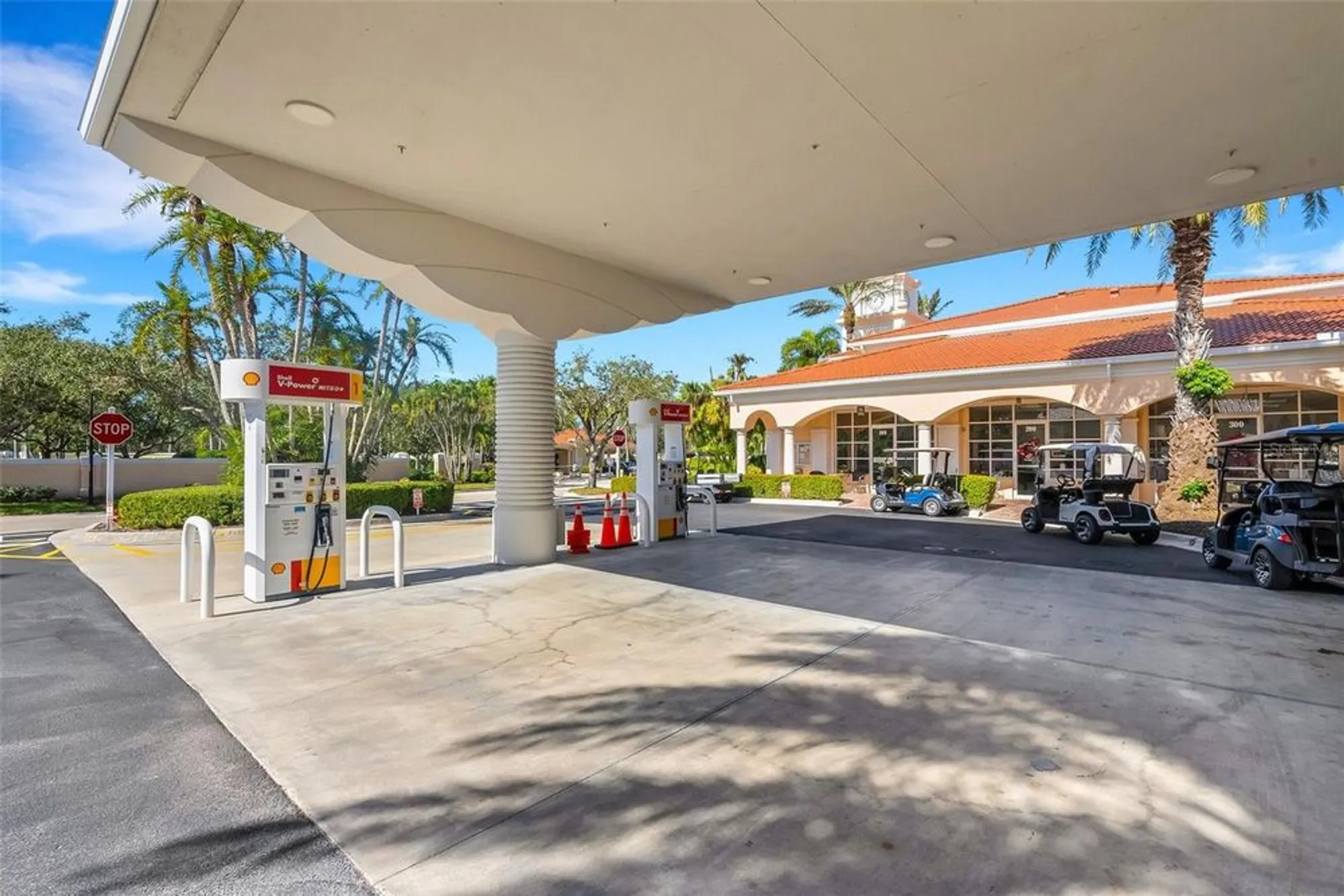 Property Slideshow image 53 of 54 | 7812 bergamo ave, Sarasota, FL, 34238