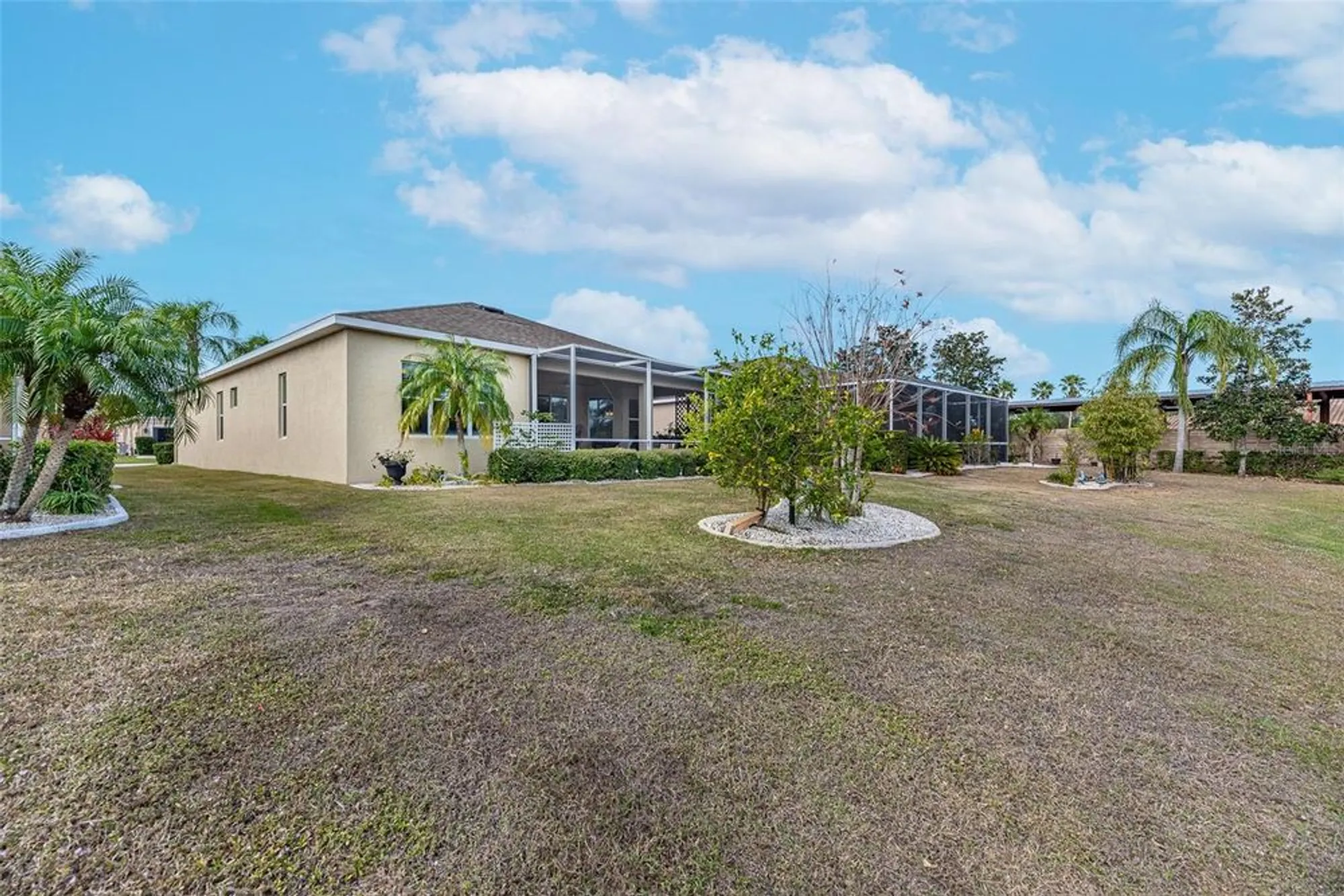 Property Slideshow image 28 of 35 | 1649 emerald dunes dr, Sun City Center, FL, 33573