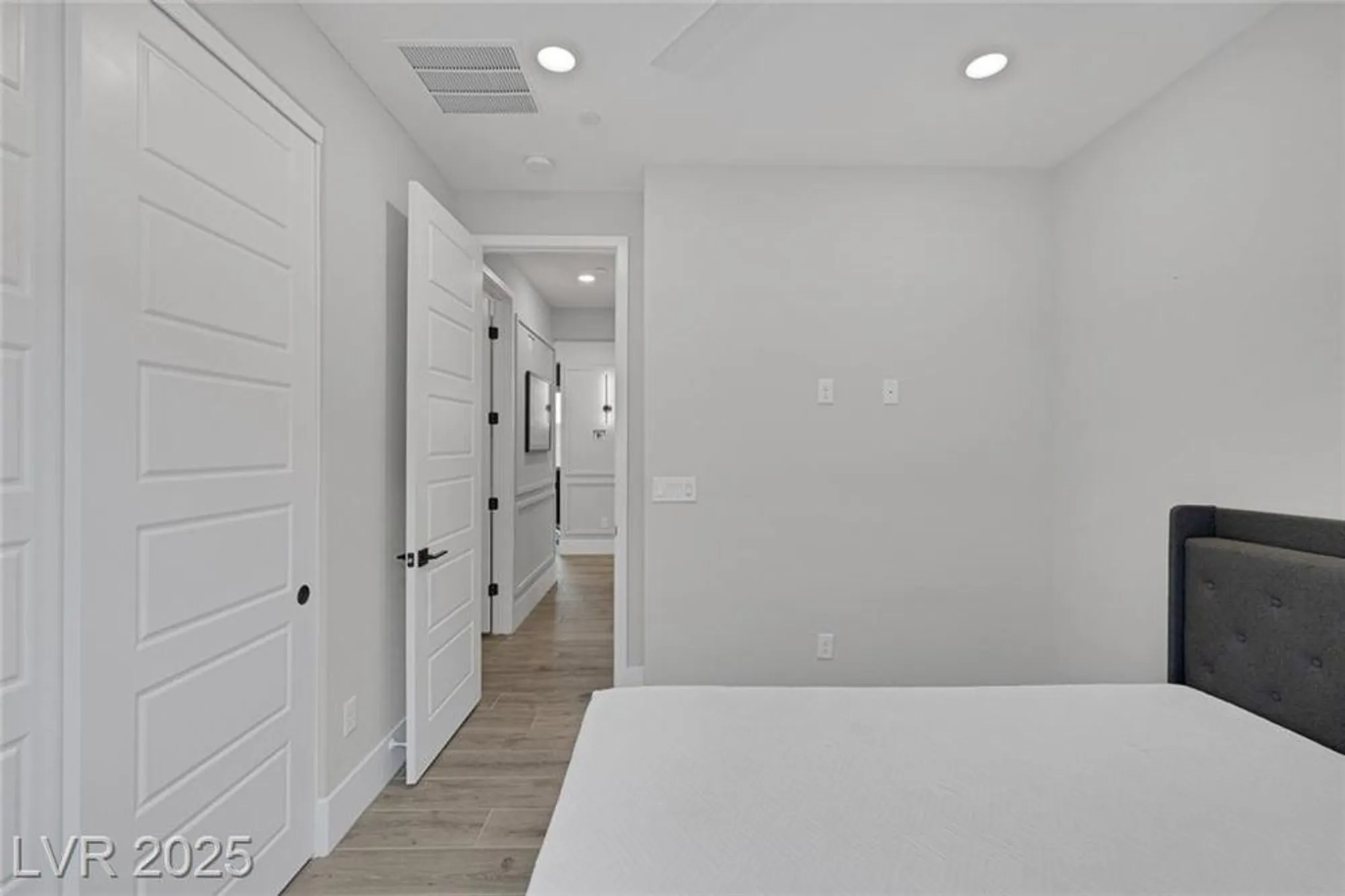Property Slideshow image 33 of 42 | 9617 sard ln, Las Vegas, NV, 89143
