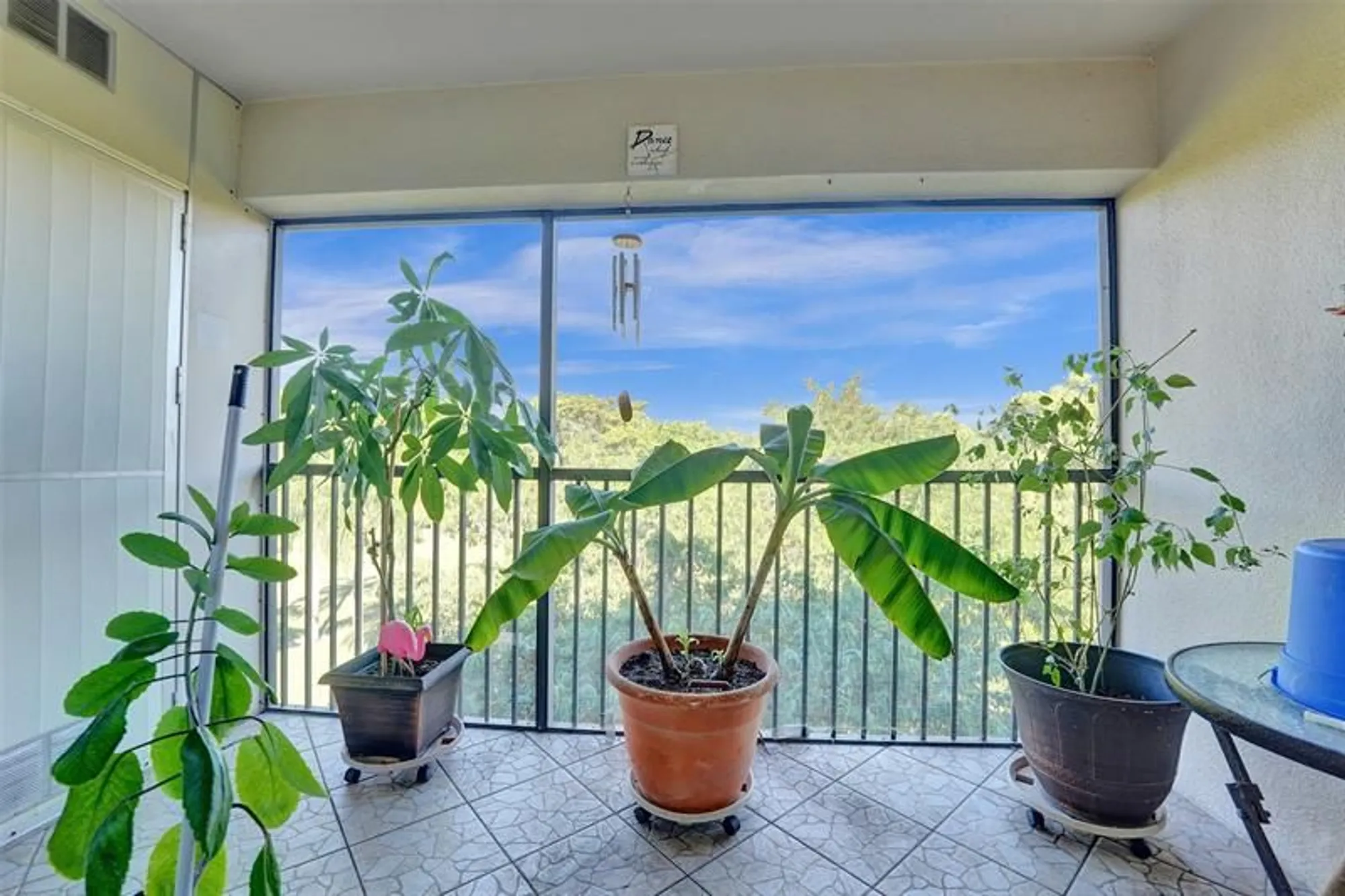 Property Slideshow image 17 of 30 | 901 sw 138th ave 403c, Pembroke Pines, FL, 33027