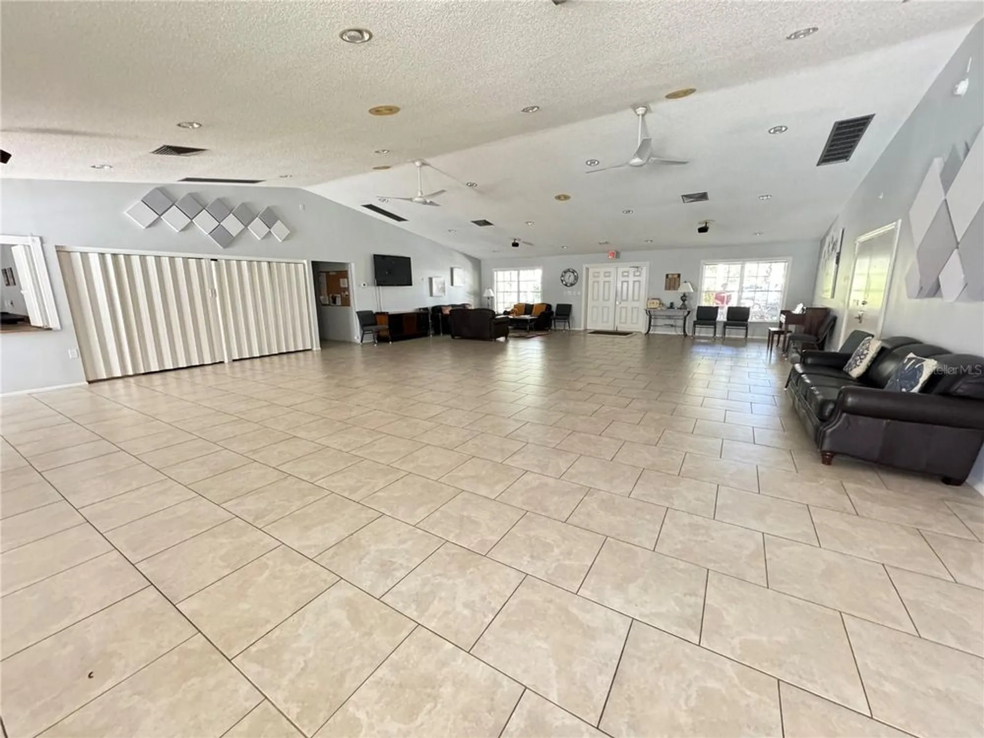 Property Slideshow image 22 of 26 | 3925 oakhurst blvd 3010, Sarasota, FL, 34233