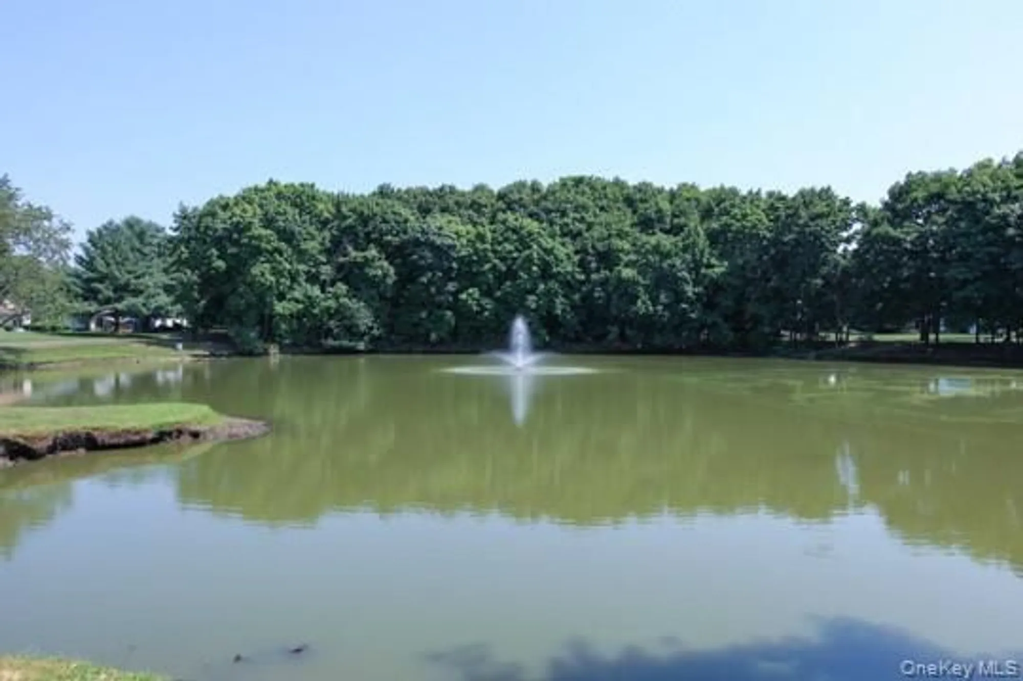 Property Slideshow image 21 of 31 | 705 cabot ct, Saint James, NY, 11780