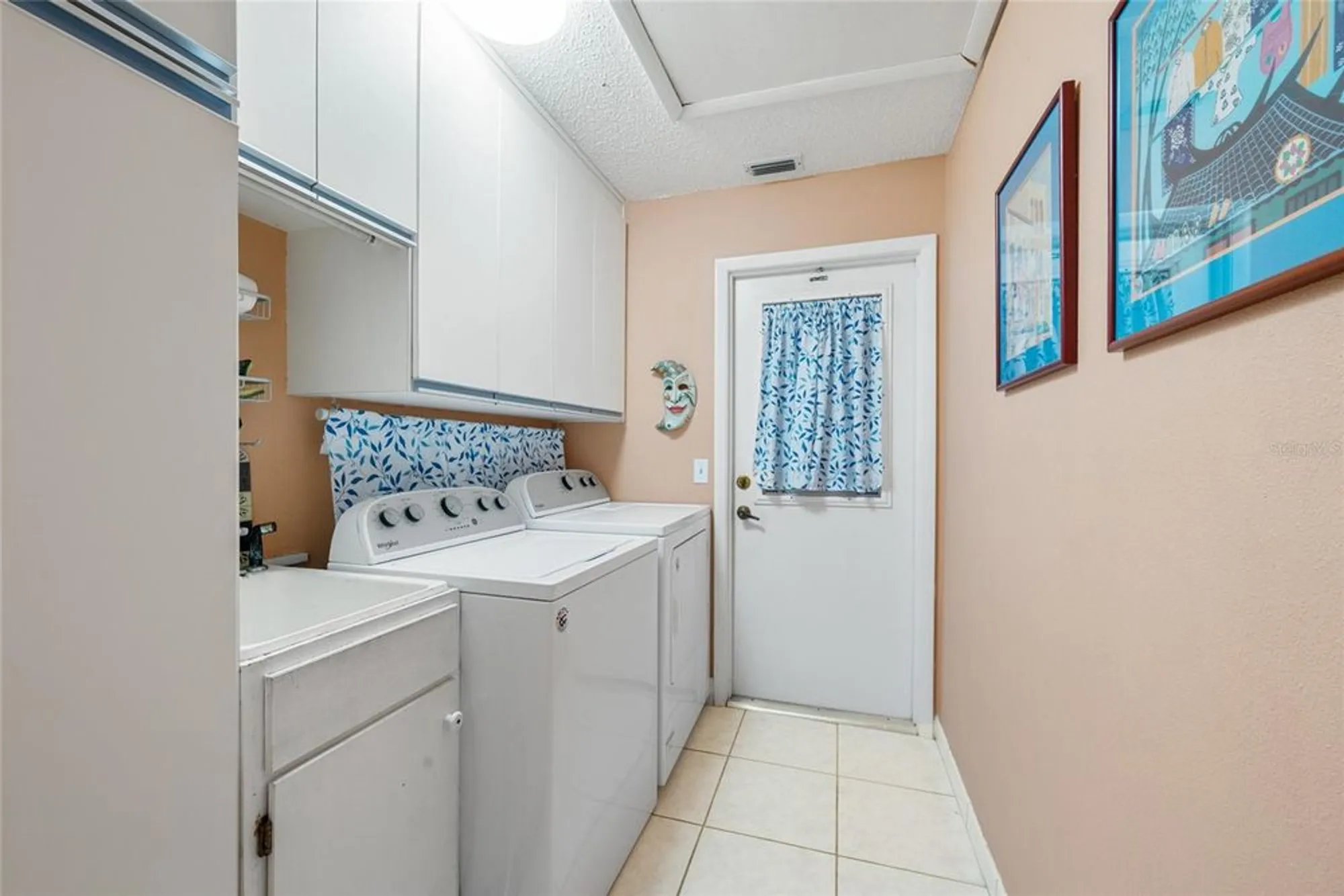 Property Slideshow image 33 of 50 | 3948 tarpon pointe cir, Palm Harbor, FL, 34684