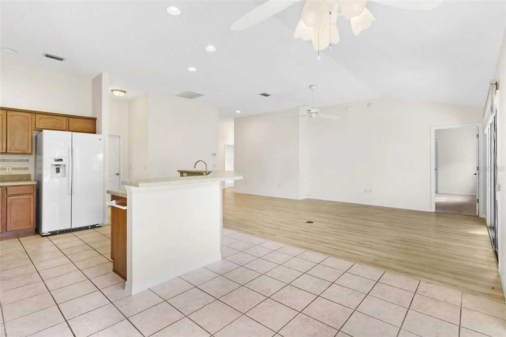 Property Slideshow image 8 of 44 | 471 gaskin ln, The Villages, FL, 32162