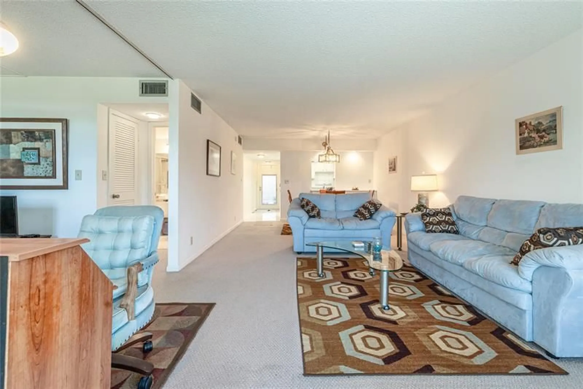 Property Slideshow image 8 of 56 | 9611 n hollybrook lake dr 107, Pembroke Pines, FL, 33025