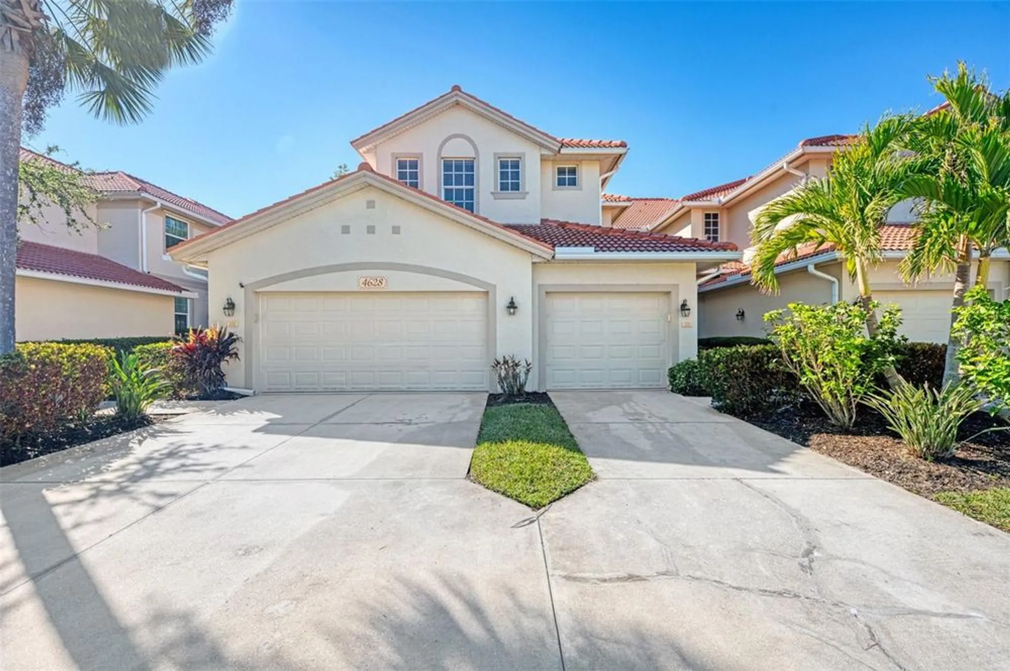 Property Slideshow image 2 of 75 | 4628 club dr h201, Port Charlotte, FL, 33953
