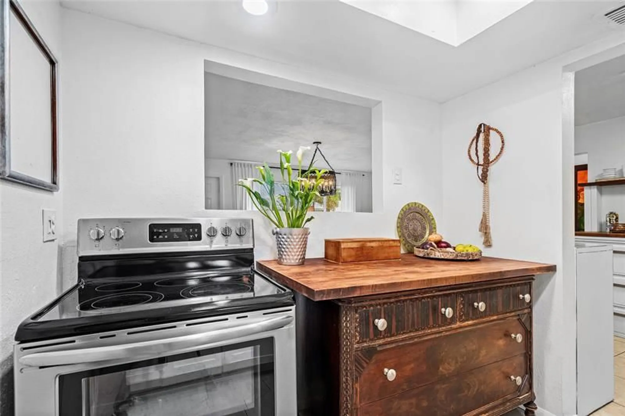 Property Slideshow image 12 of 23 | 170 nw 27th st, Pompano Beach, FL, 33064