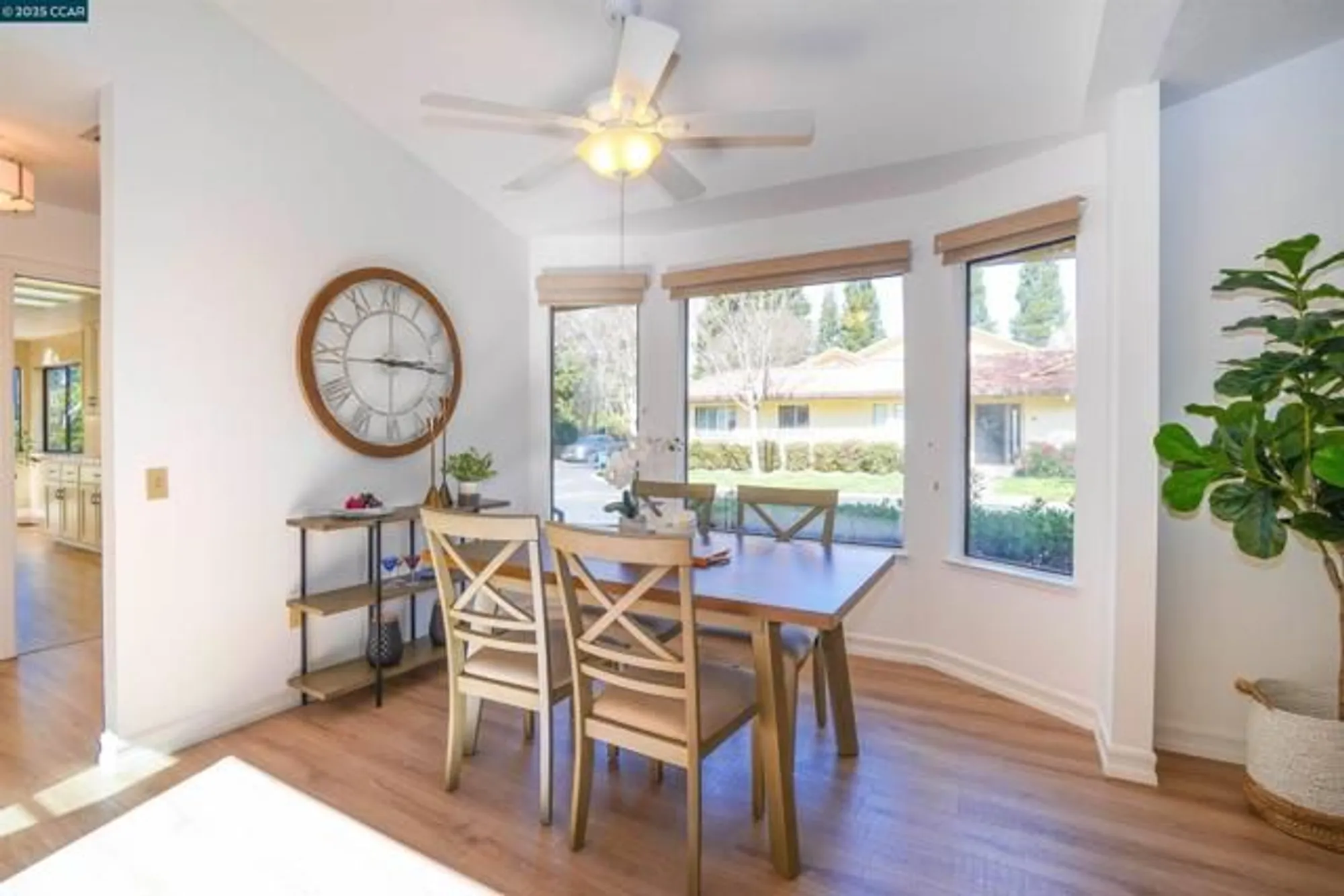 Property Slideshow image 9 of 26 | 11 fountain grove cir, Napa, CA, 94558