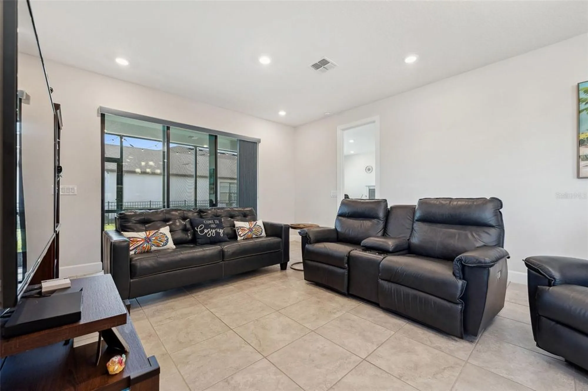 Property Slideshow image 16 of 44 | 188 olympus way, Kissimmee, FL, 34759