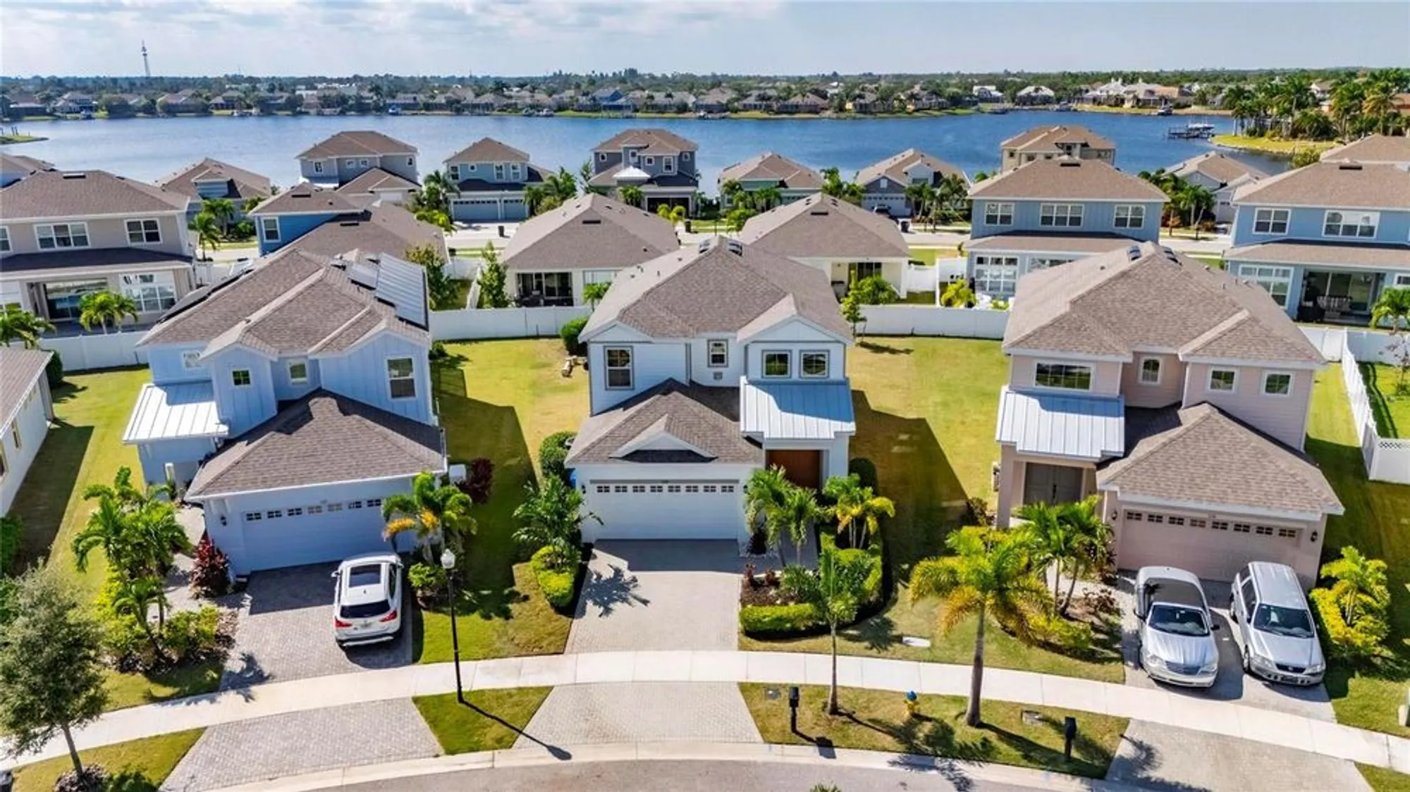 Property Slideshow image 60 of 91 | 324 blackrock ln, Apollo Beach, FL, 33572