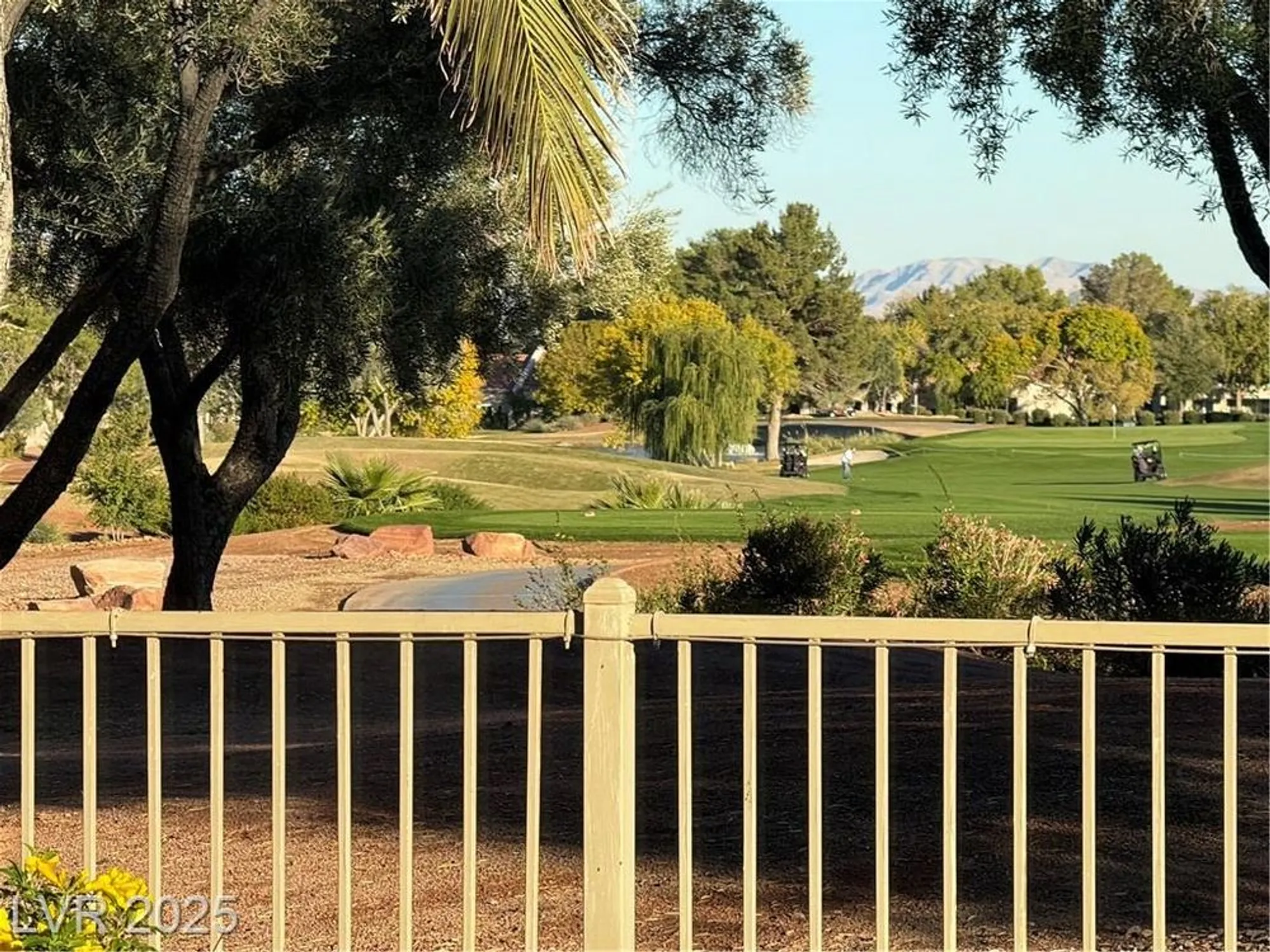 Property Slideshow image 58 of 70 | 2920 crown ridge dr, Las Vegas, NV, 89134