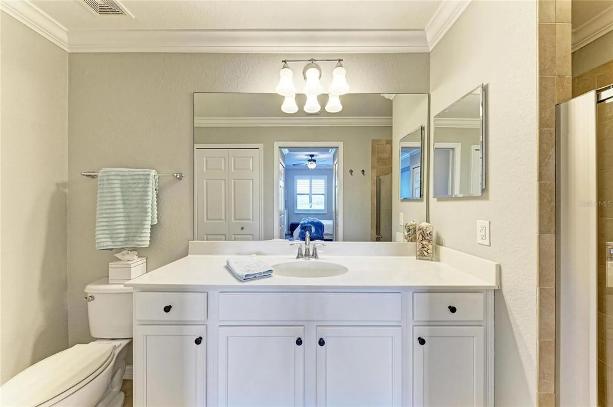 Property Slideshow image 27 of 83 | 7019 river hammock dr unit 104, Bradenton, FL, 34212
