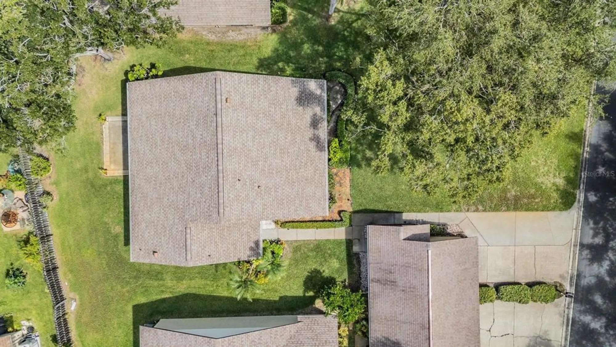 Property Slideshow image 32 of 38 | 2267 sequoia dr, Clearwater, FL, 33763