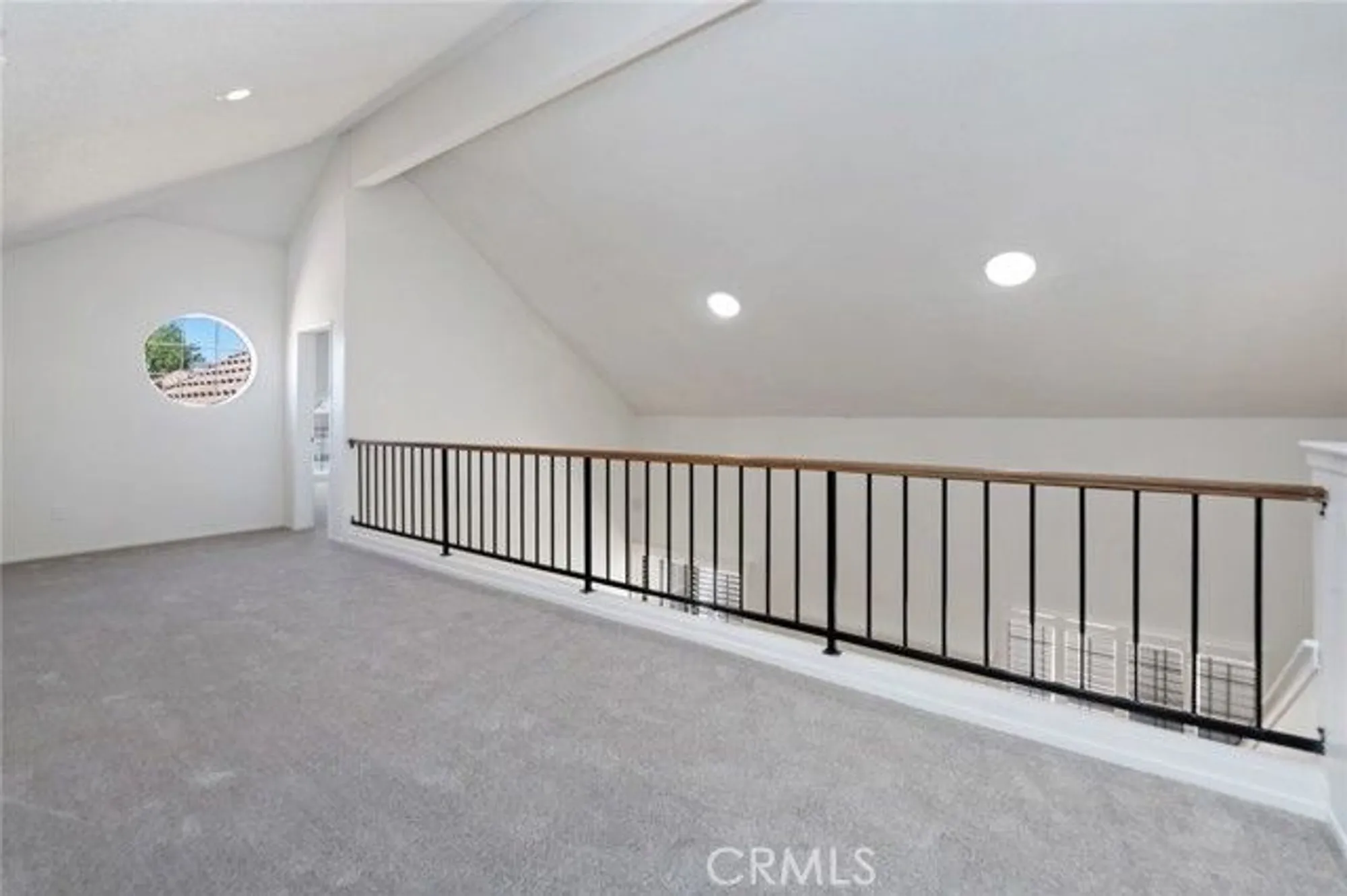 Property Slideshow image 18 of 24 | 19229 pine way, Apple Valley, CA, 92308