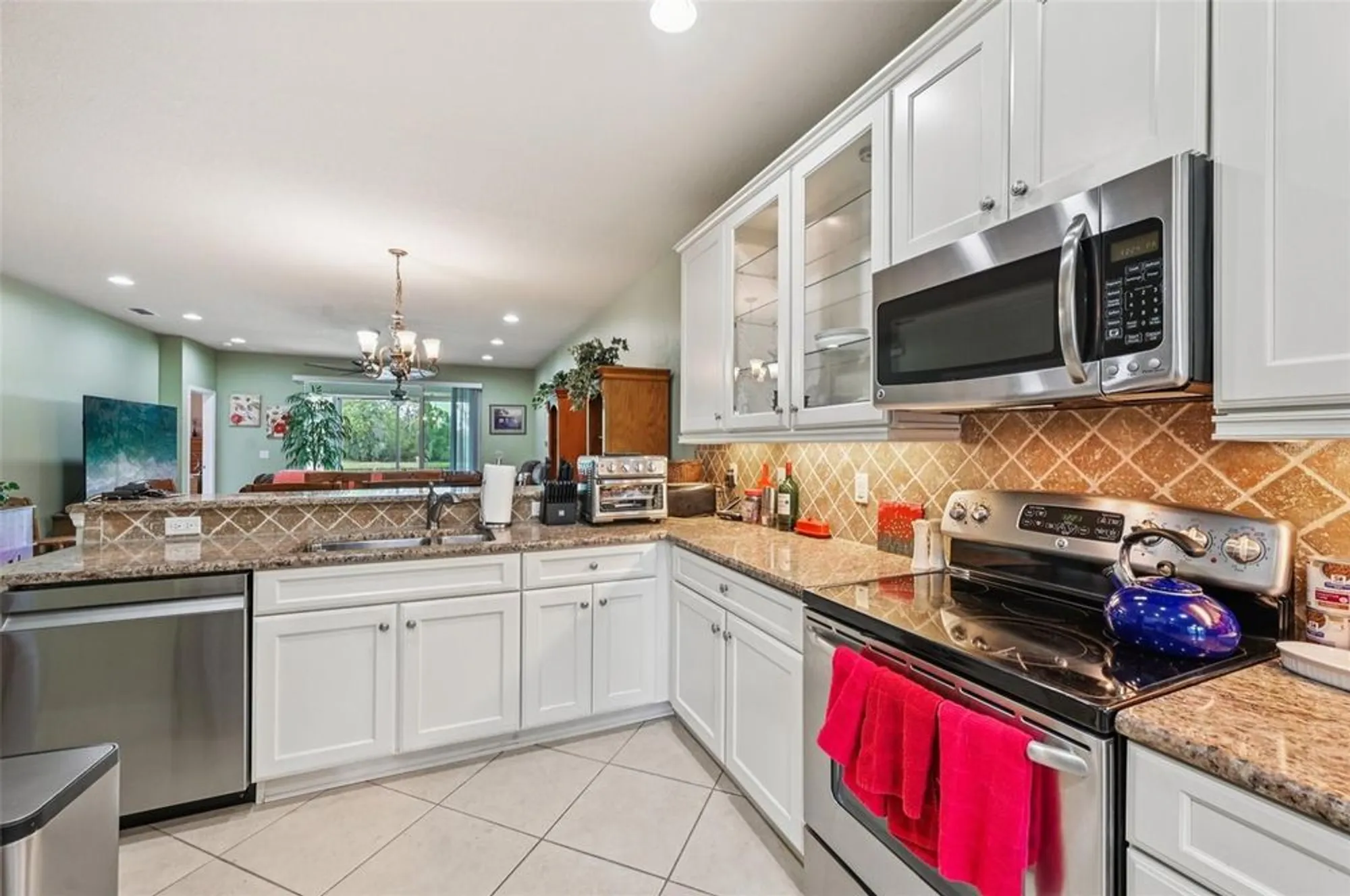 Property Slideshow image 14 of 74 | 15837 aurora lake cir, Wimauma, FL, 33598
