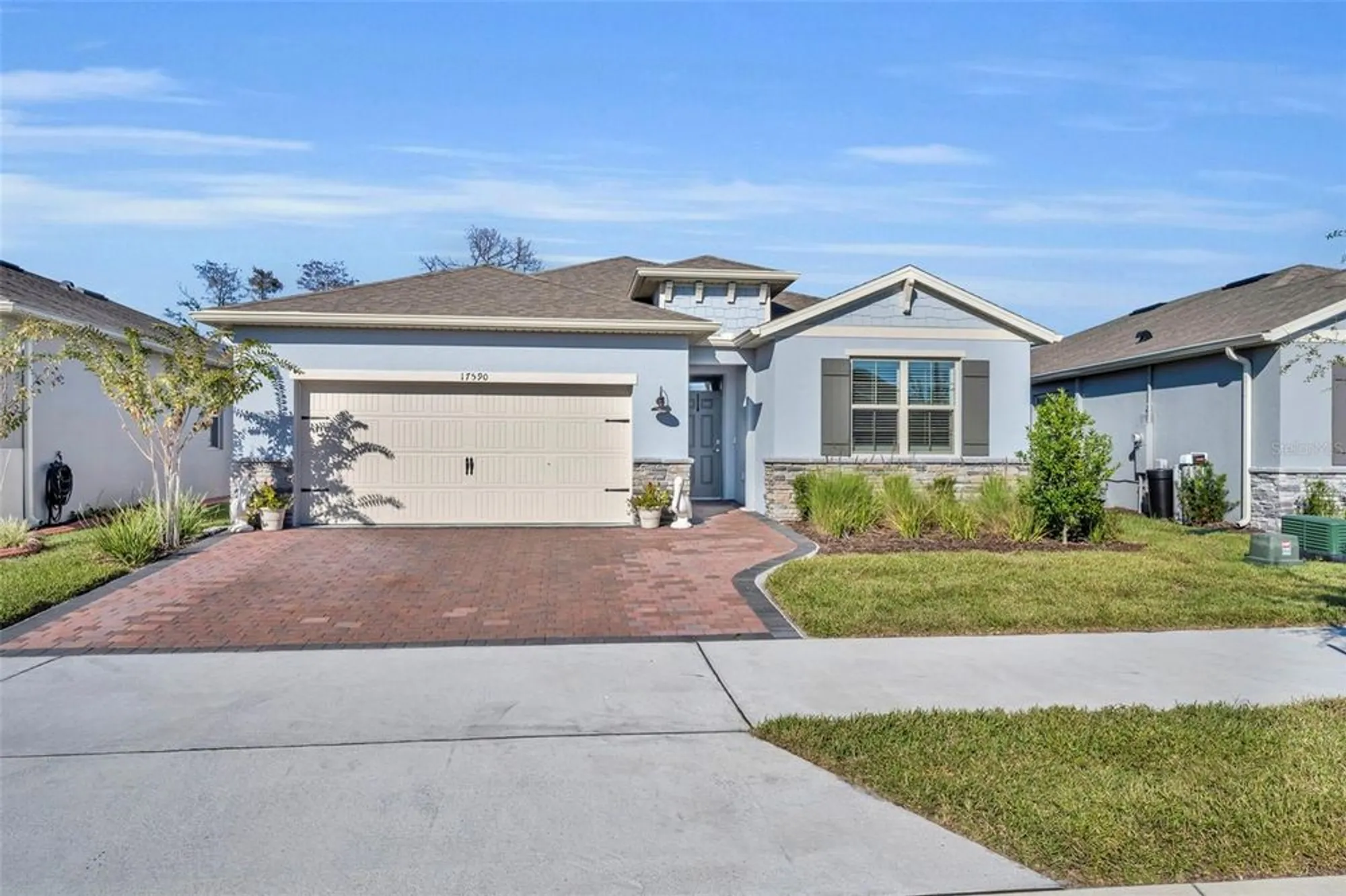 Property Slideshow image 2 of 54 | 17590 blazing star cir, Clermont, FL, 34714