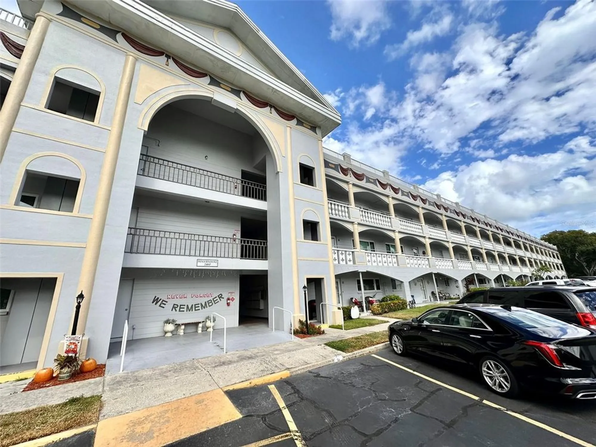 Property Slideshow image 1 of 39 | 2460 franciscan dr 94, Clearwater, FL, 33763