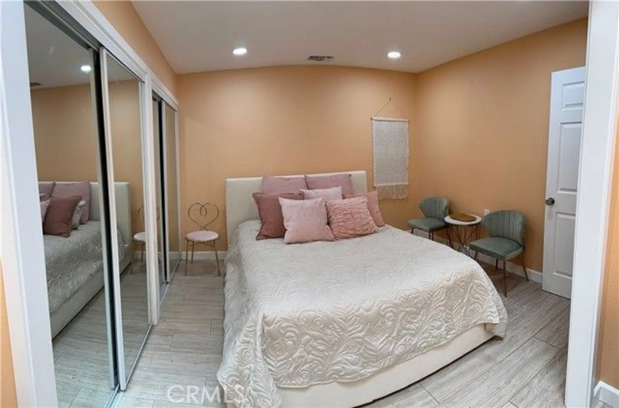 Property Slideshow image 15 of 20 | 13320 del monte dr m15 9g, Seal Beach, CA, 90740