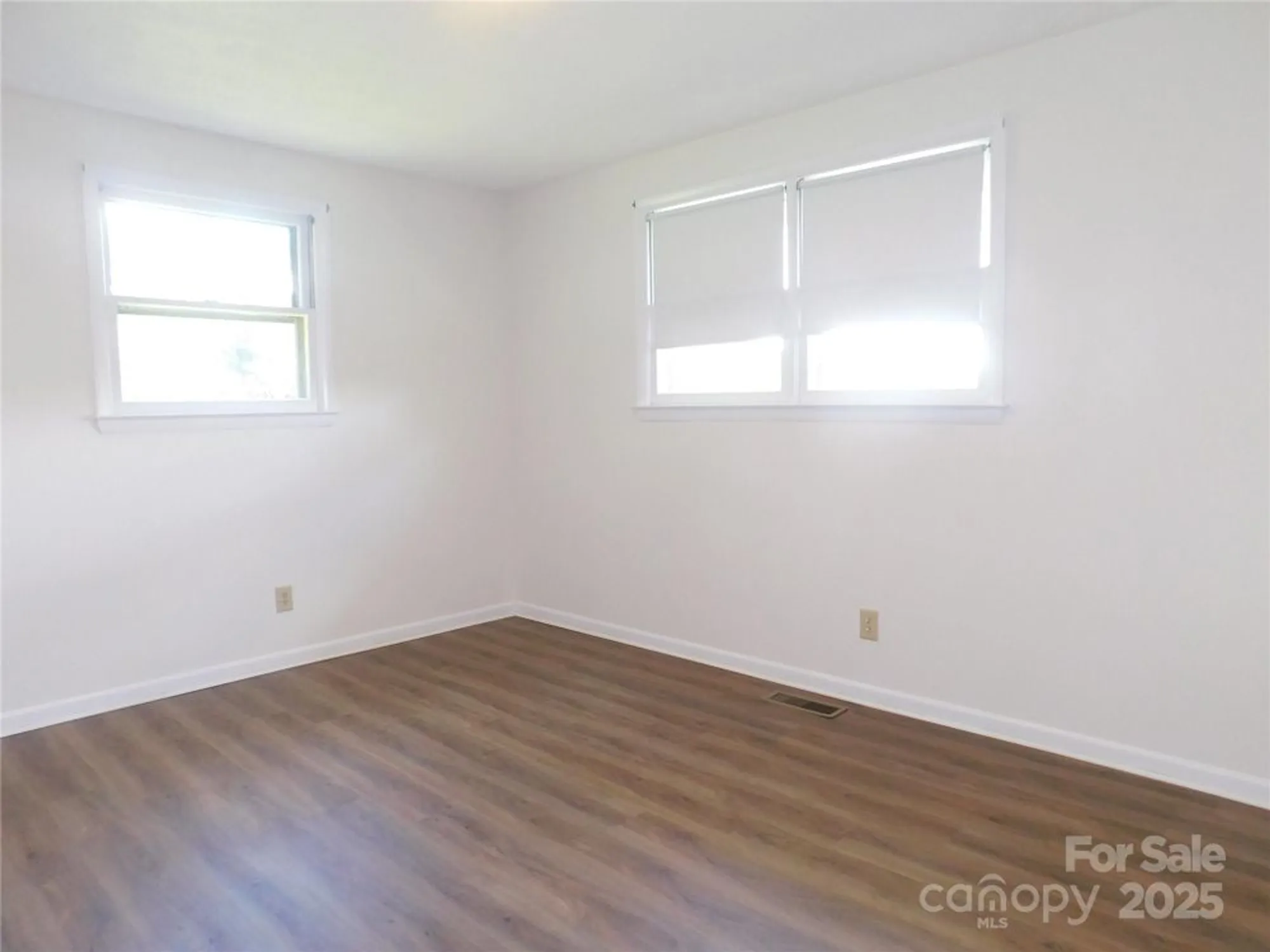 Property Slideshow image 15 of 33 | 125 fulton dr, Hendersonville, NC, 28792