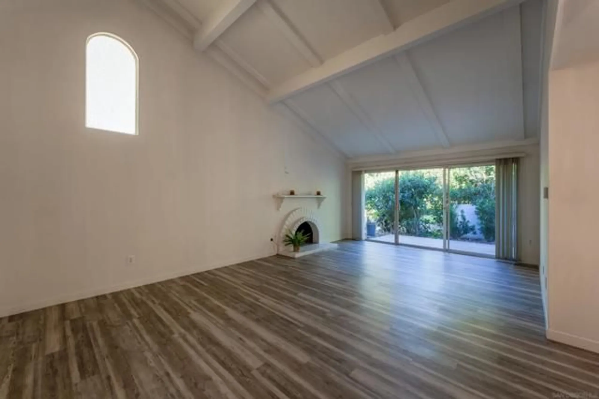 Property Slideshow image 2 of 29 | 12780 avenida la valencia unit 163, San Diego, CA, 92128