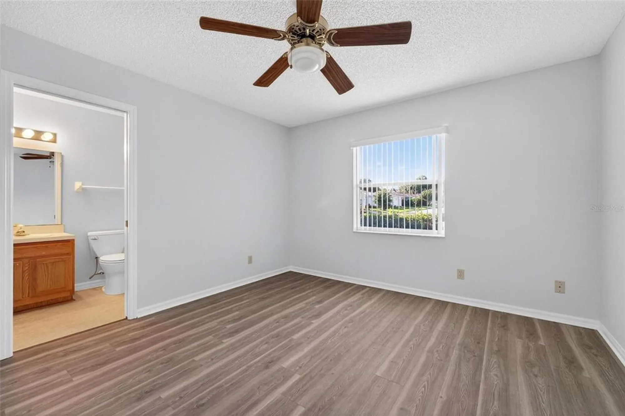 Property Slideshow image 31 of 60 | 651 timbercrest dr, Leesburg, FL, 34748