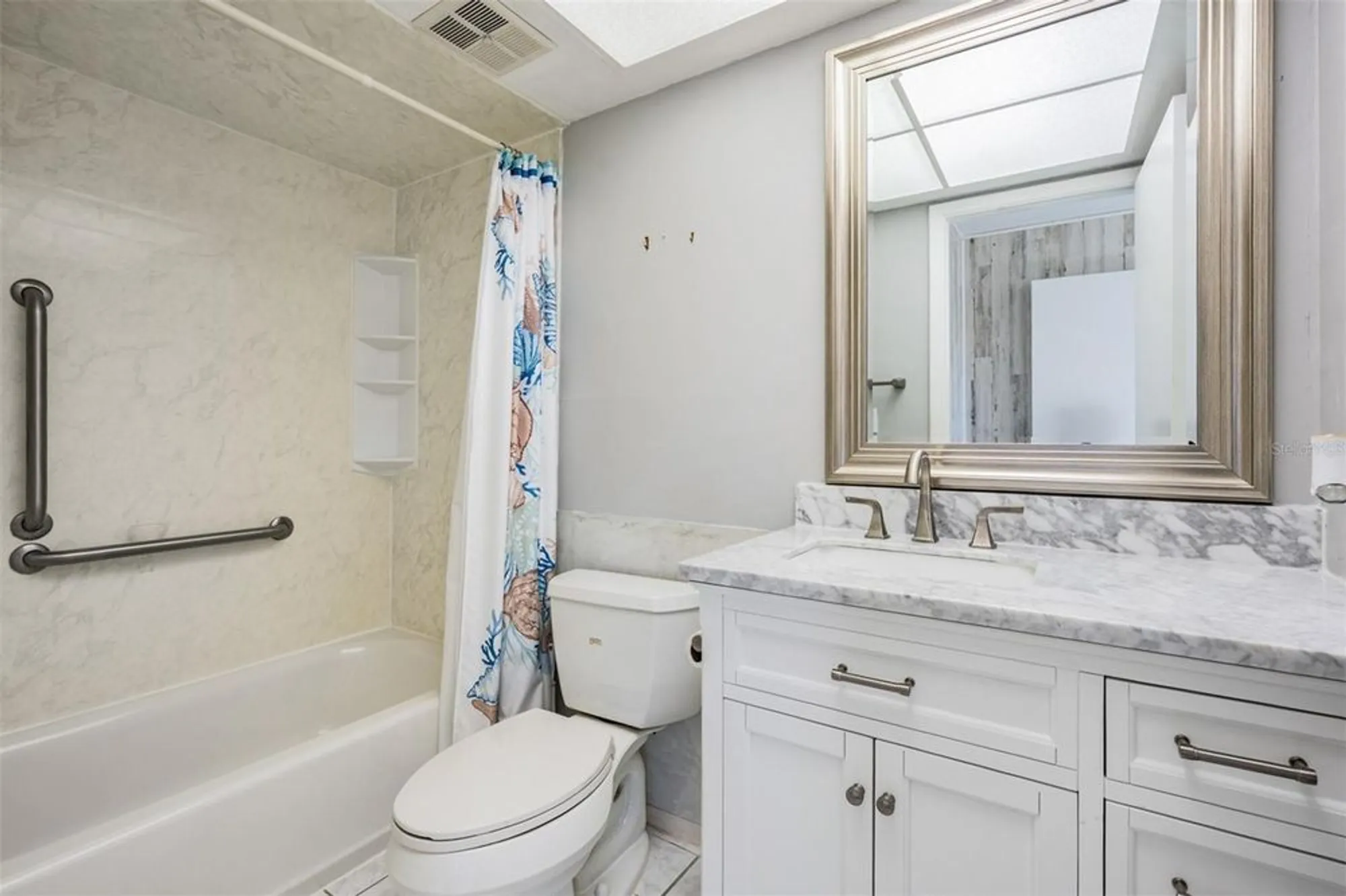 Property Slideshow image 14 of 56 | 2735 sherbrooke ln a, Palm Harbor, FL, 34684