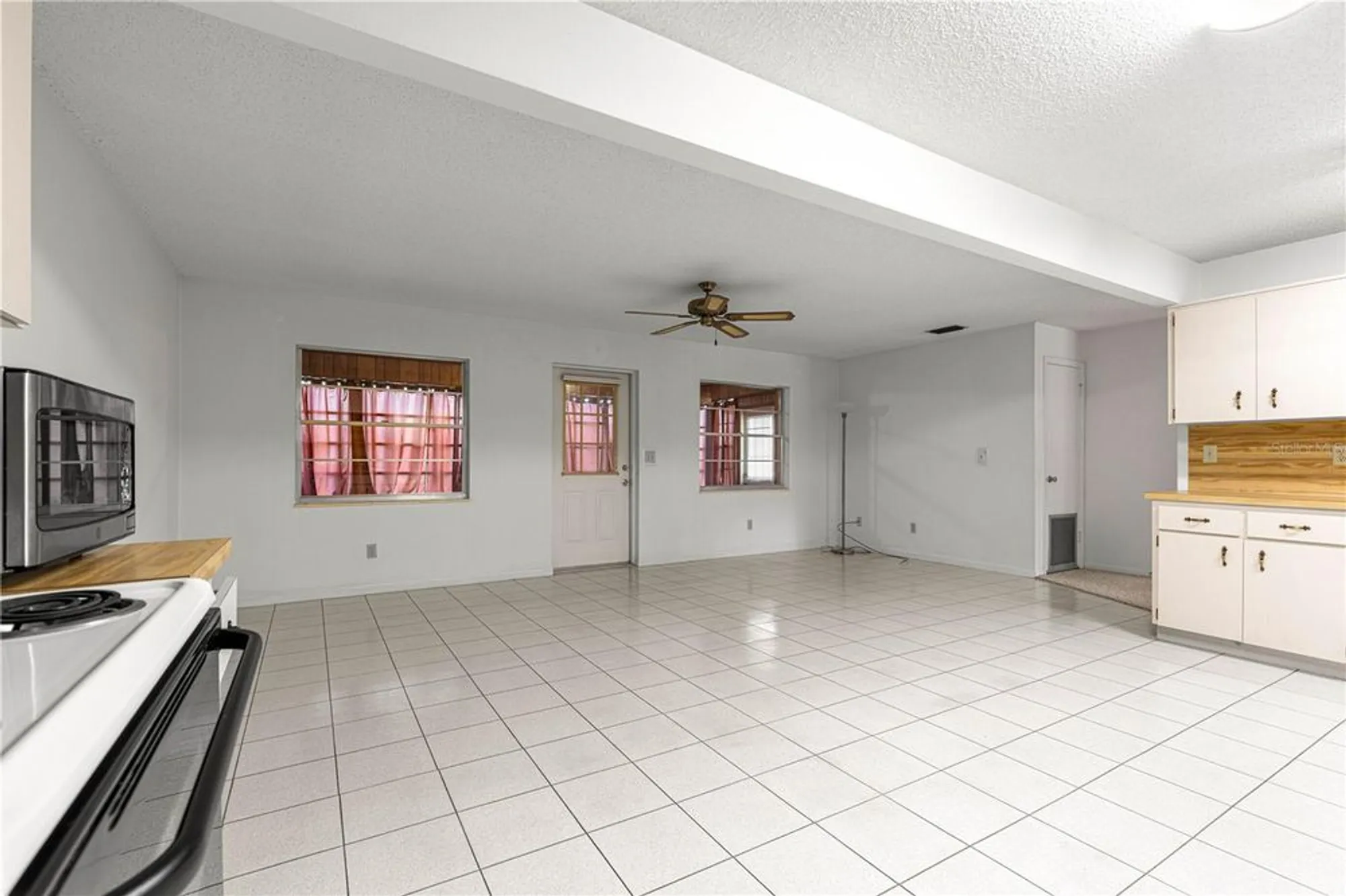 Property Slideshow image 10 of 22 | 8705 sw 95th st c, Ocala, FL, 34481