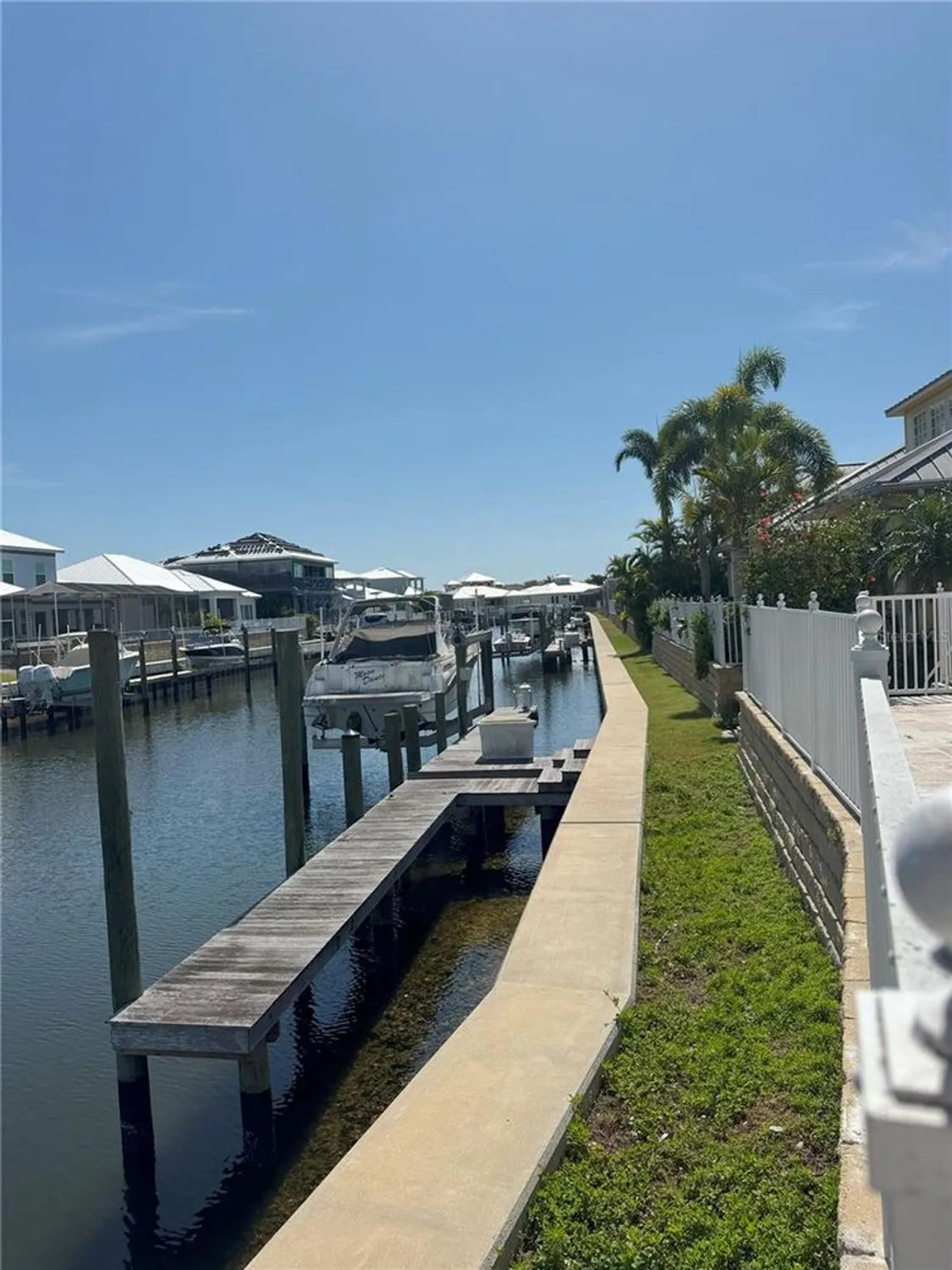 Property Slideshow image 49 of 100 | 625 mirabay blvd, Apollo Beach, FL, 33572