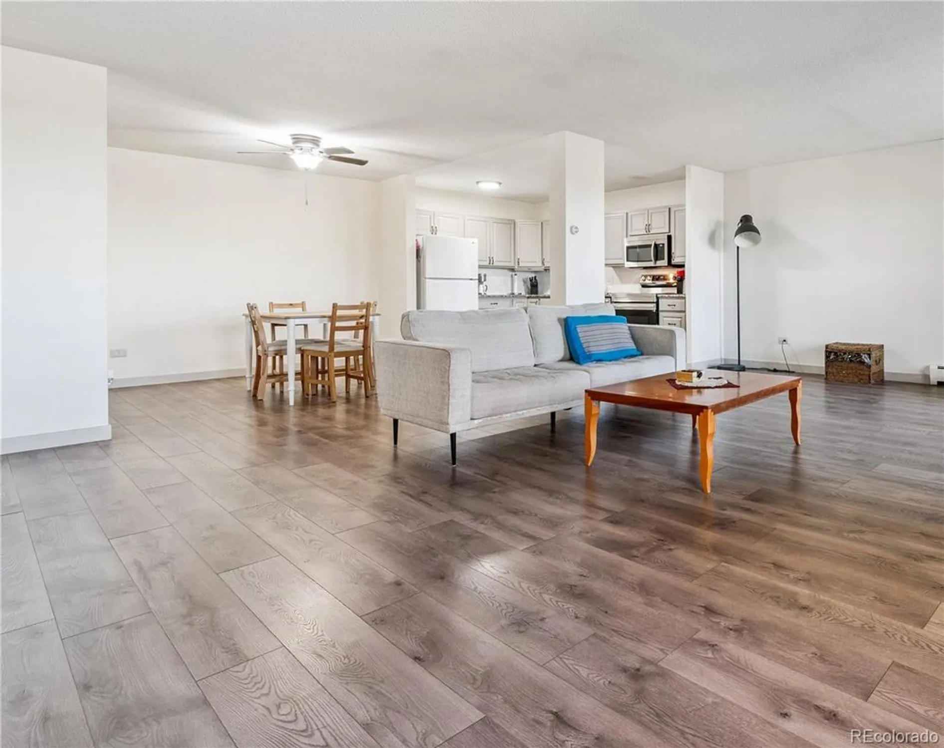 Property Slideshow image 5 of 49 | 300 s clinton st 8c, Denver, CO, 80247
