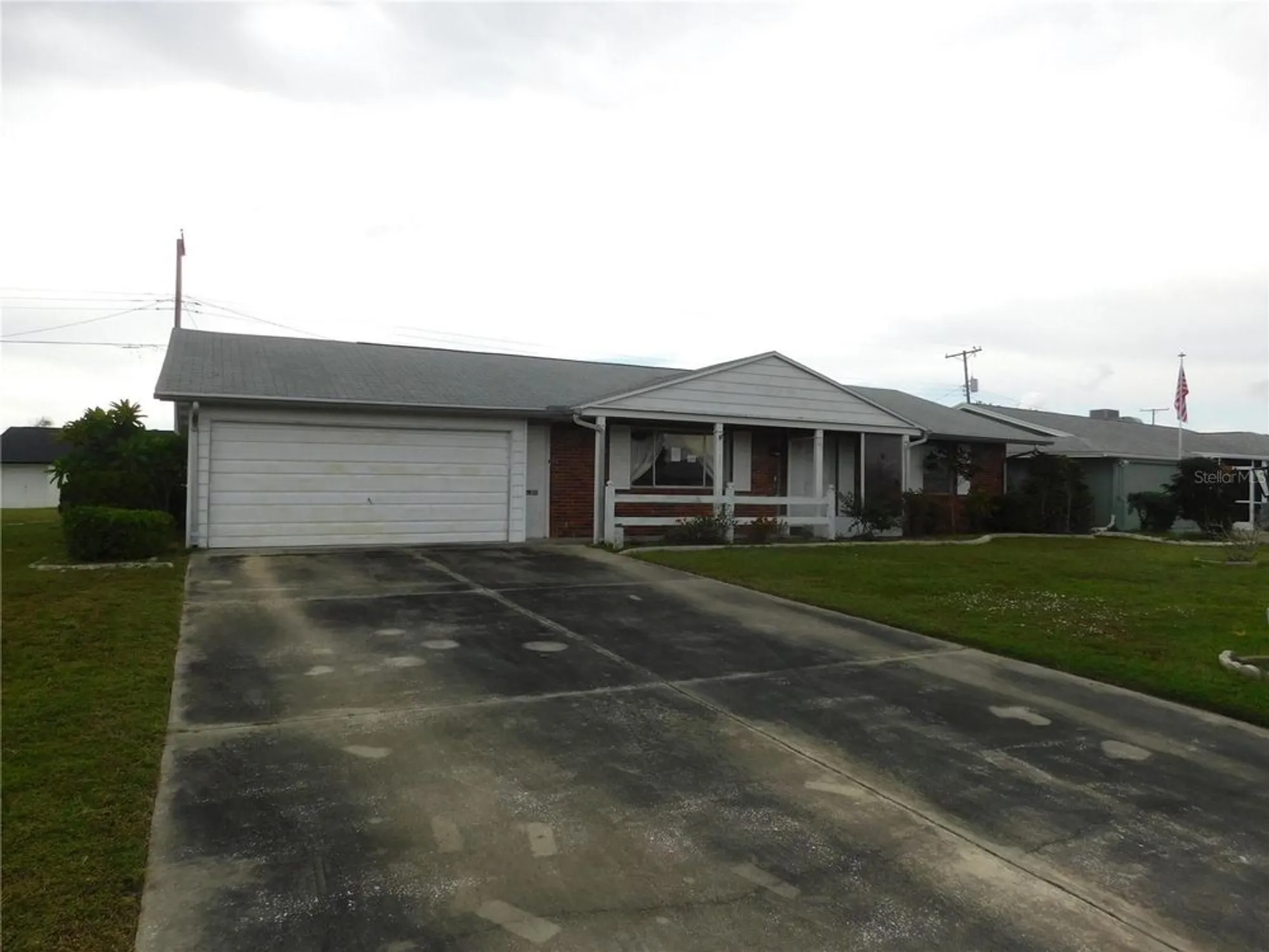 Property Slideshow image 2 of 21 | 1224 valley forge blvd, Sun City Center, FL, 33573