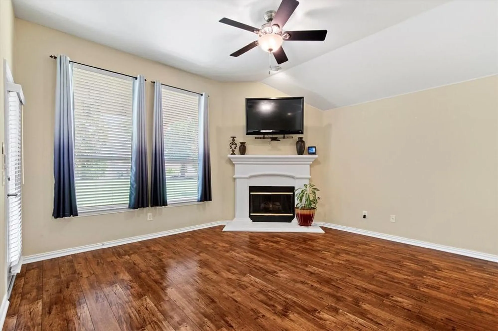 Property Slideshow image 9 of 37 | 927 oakland hills dr, Fairview, TX, 75069