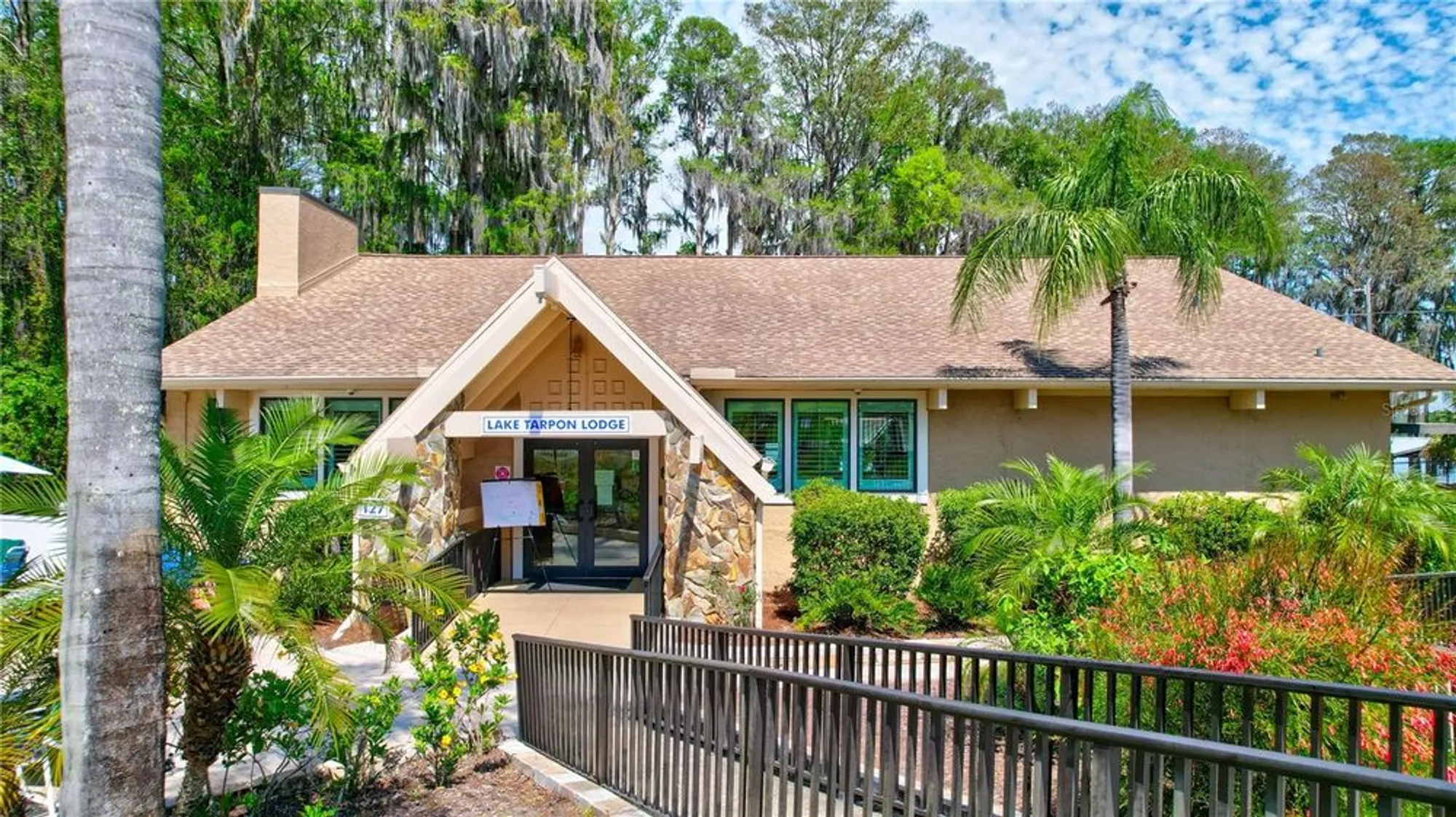 Property Slideshow image 54 of 66 | 3390 stonehaven ct a, Palm Harbor, FL, 34684