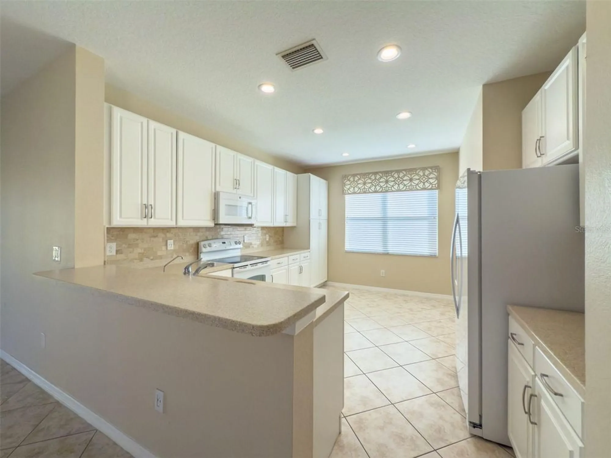 Property Slideshow image 12 of 88 | 16233 amethyst key dr, Wimauma, FL, 33598