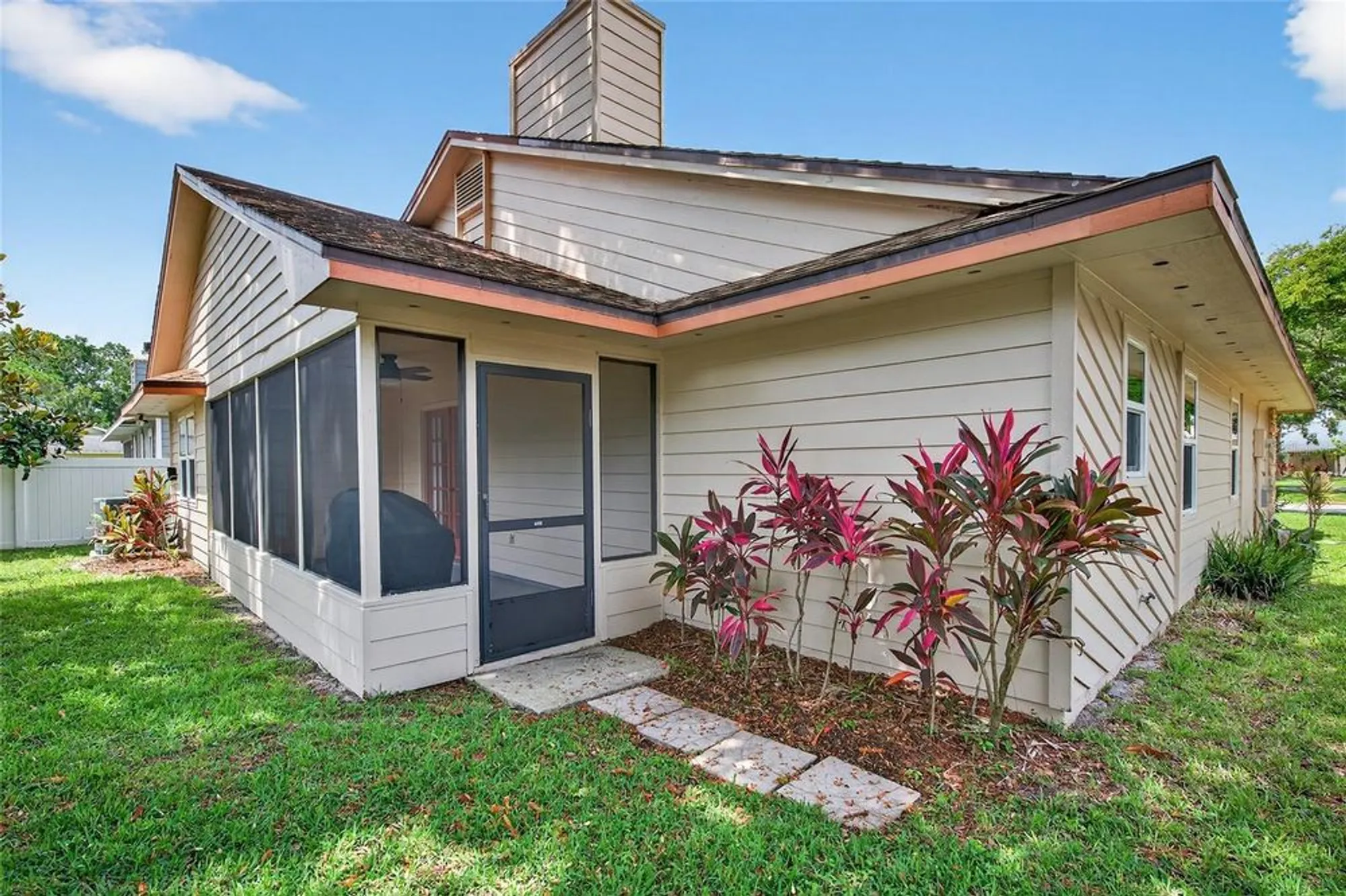 Property Slideshow image 2 of 37 | 144 grebe ct, Daytona Beach, FL, 32119