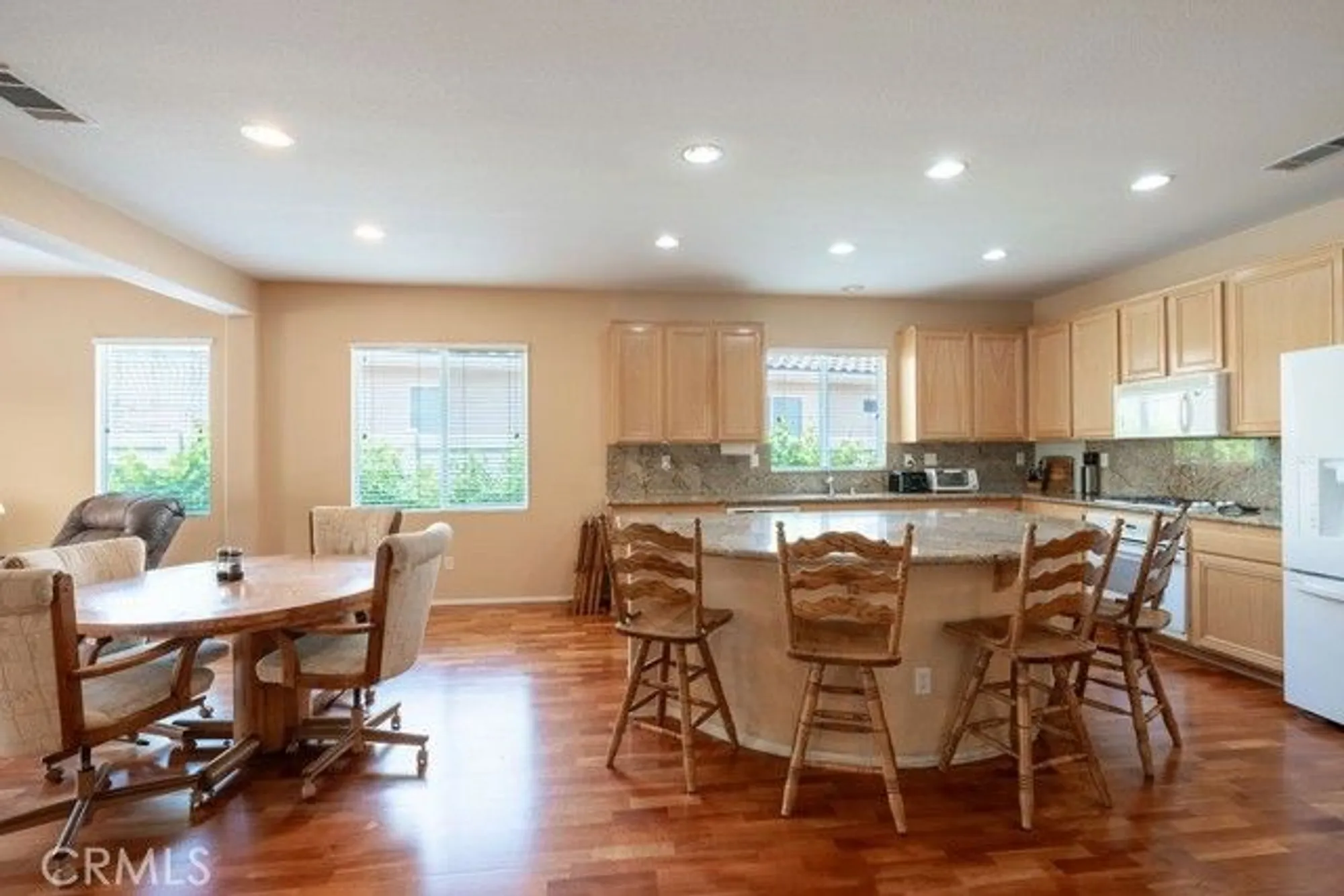 Property Slideshow image 11 of 51 | 29557 warmsprings dr, Menifee, CA, 92584