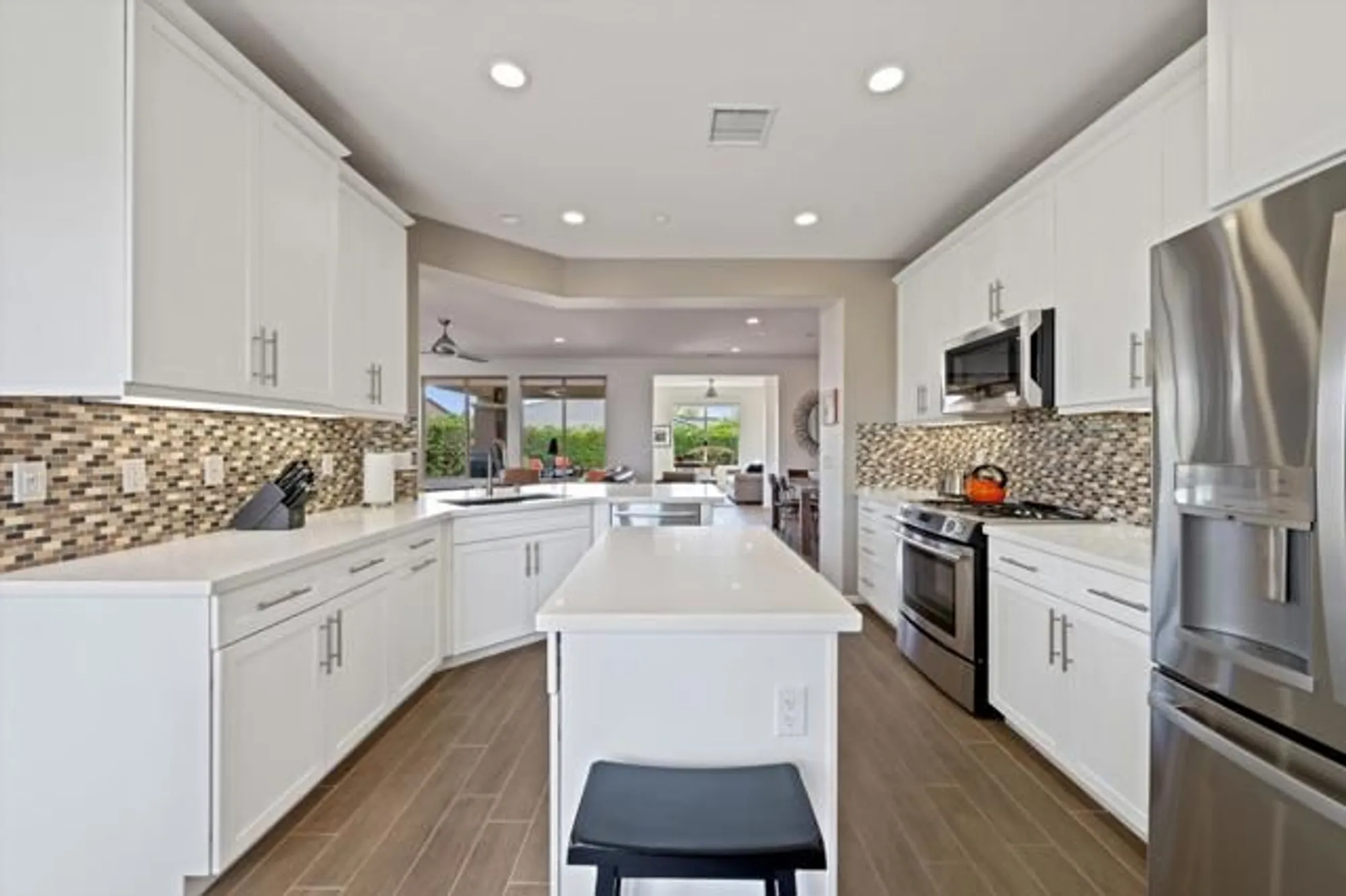 Property Slideshow image 15 of 68 | 51216 longmeadow st, Indio, CA, 92201