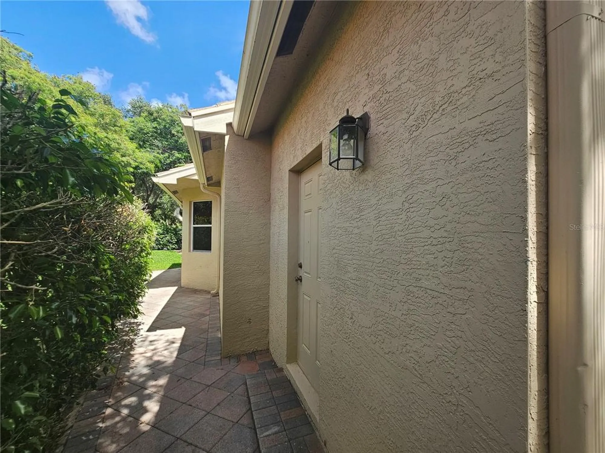 Property Slideshow image 4 of 75 | 6900 molakai cir, Boynton Beach, FL, 33437