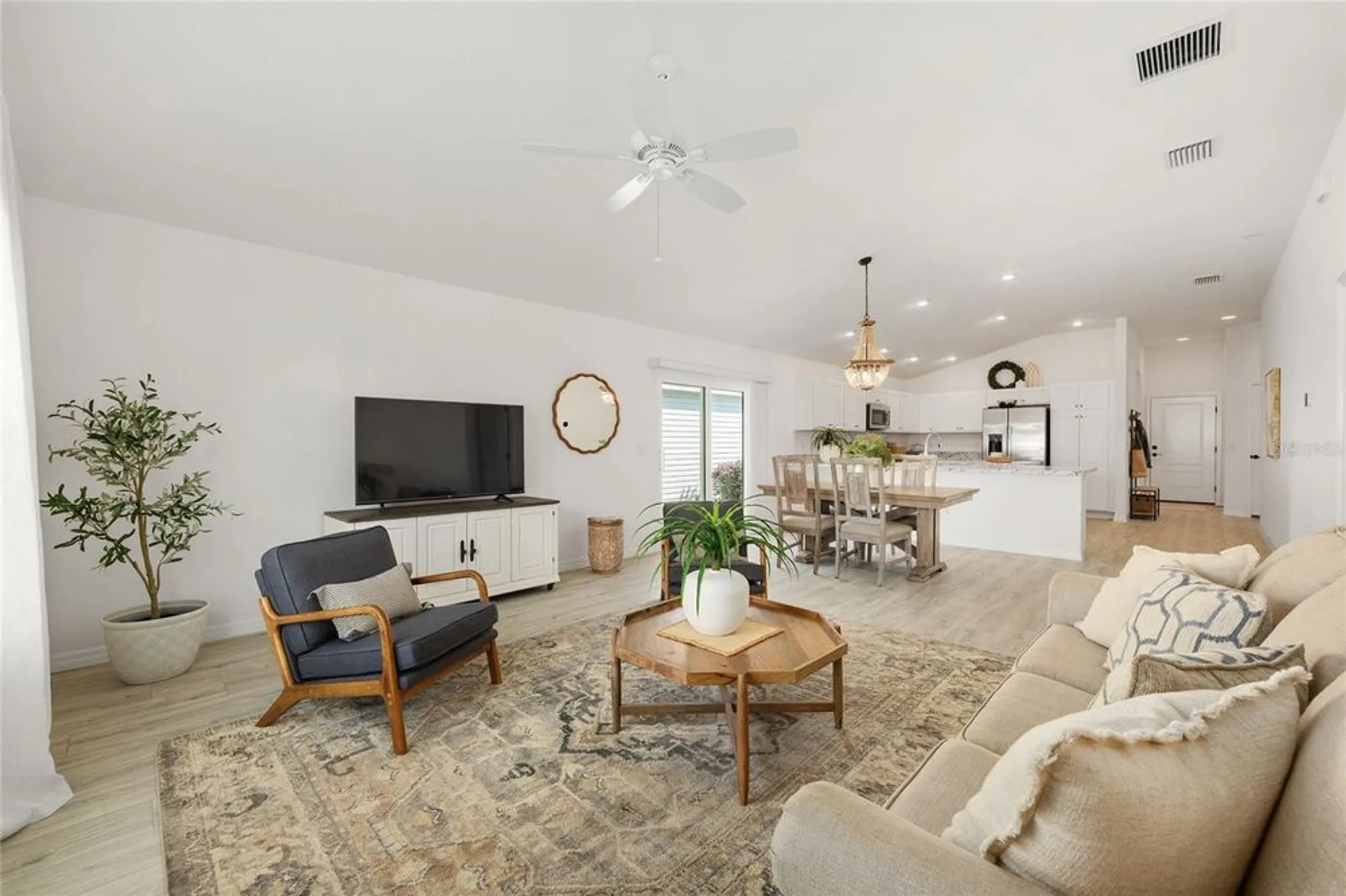 Property Slideshow image 14 of 32 | 3349 clara ct, The Villages, FL, 32163