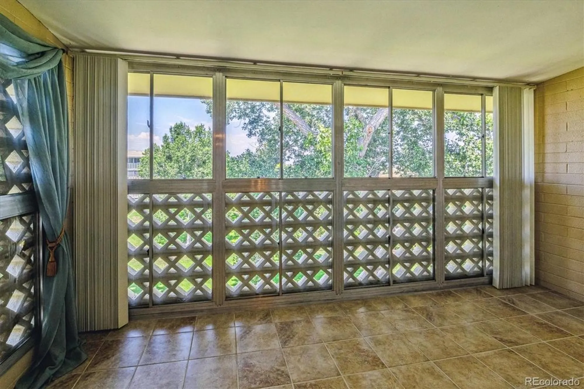 Property Slideshow image 17 of 34 | 585 s alton way apt 4d, Denver, CO, 80247