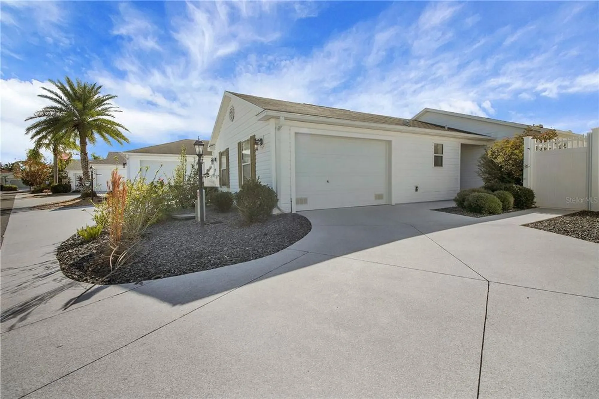 Property Slideshow image 4 of 45 | 438 grovewood pl, The Villages, FL, 32162