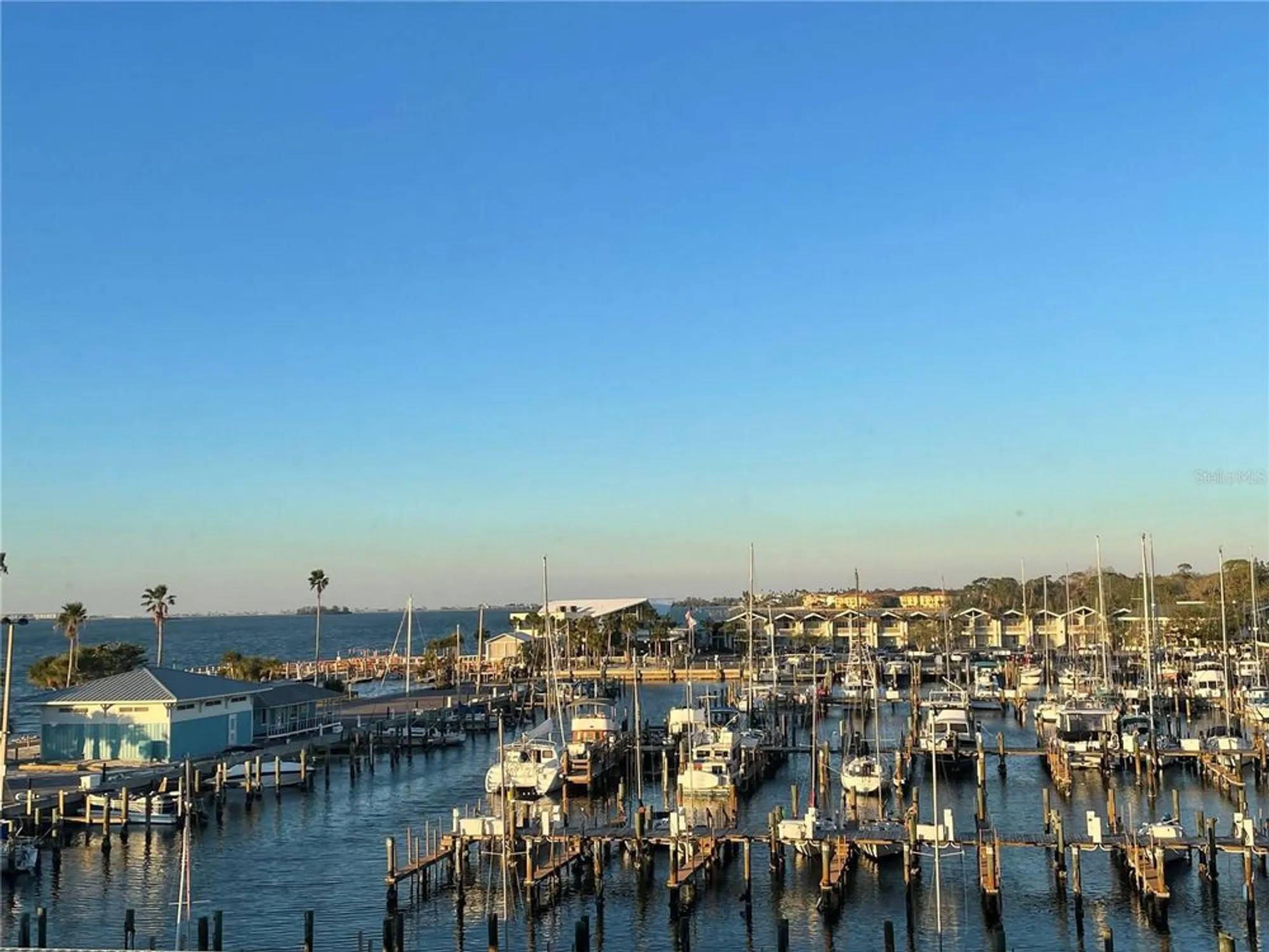 Property Slideshow image 9 of 53 | 634 edgewater dr unit 447, Dunedin, FL, 34698