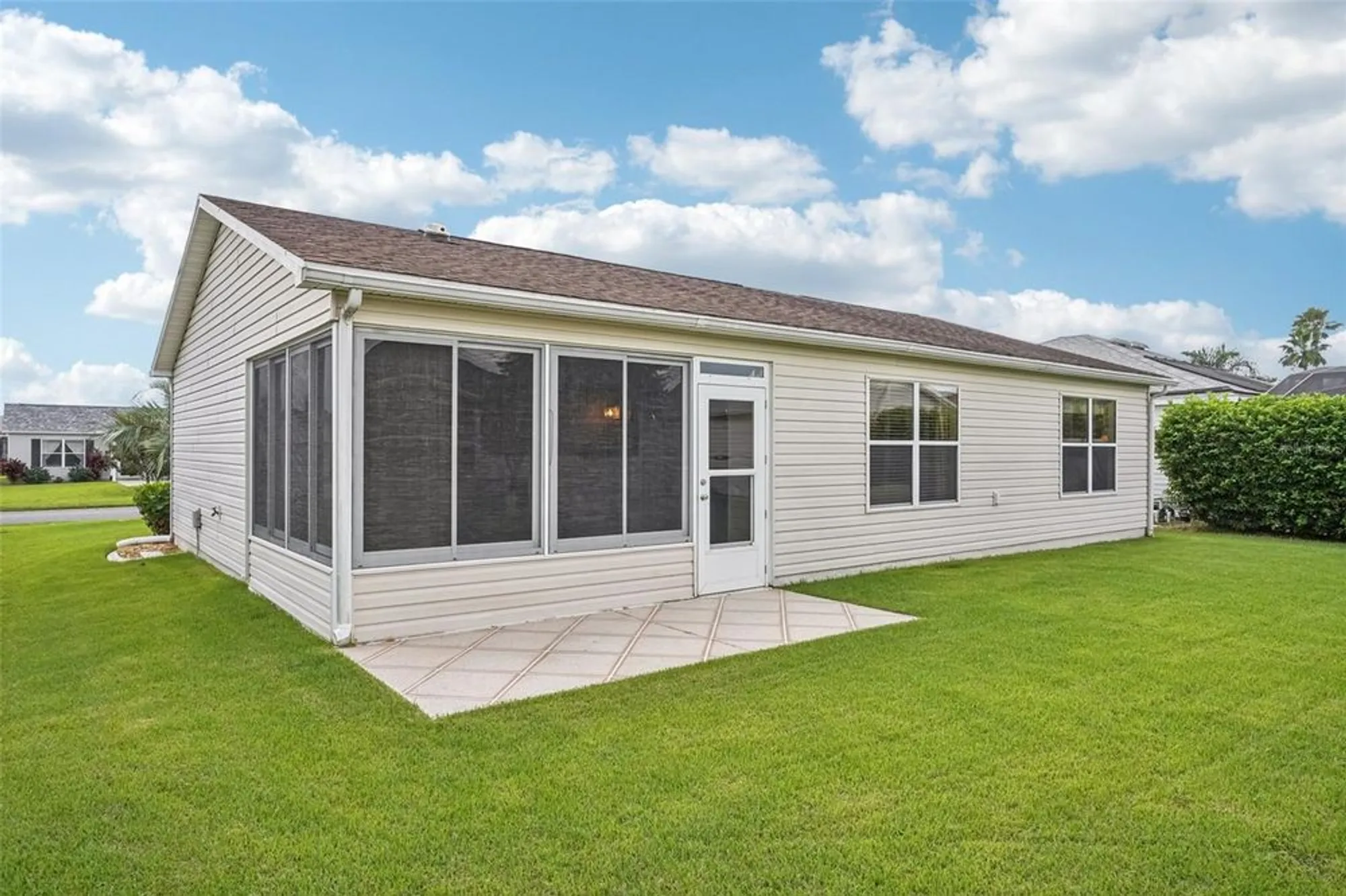 Property Slideshow image 35 of 47 | 2543 raintree dr, The Villages, FL, 32162